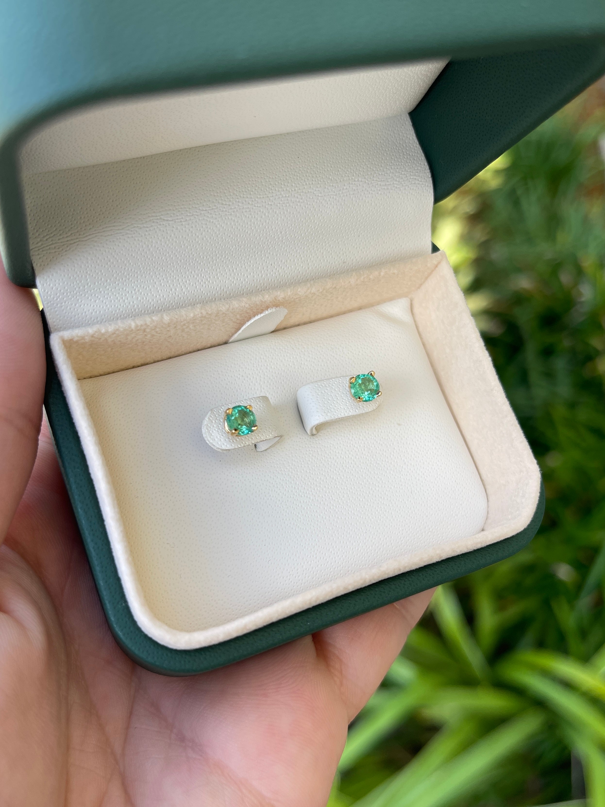 0.85tcw 14K 4.8mm Round Emerald Stud Earrings - JR Colombian Emeralds