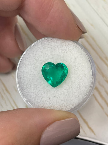 Heart-Cut Colombian Emerald - 2.62 Carats - Stunning Bluish Green Natural Gem