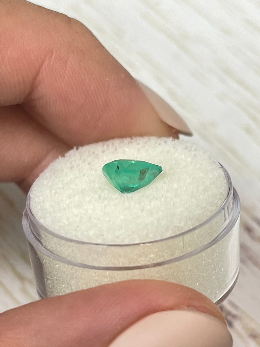 Exquisite Pear-Shaped Bluish Green Emerald - 1.11 Carats