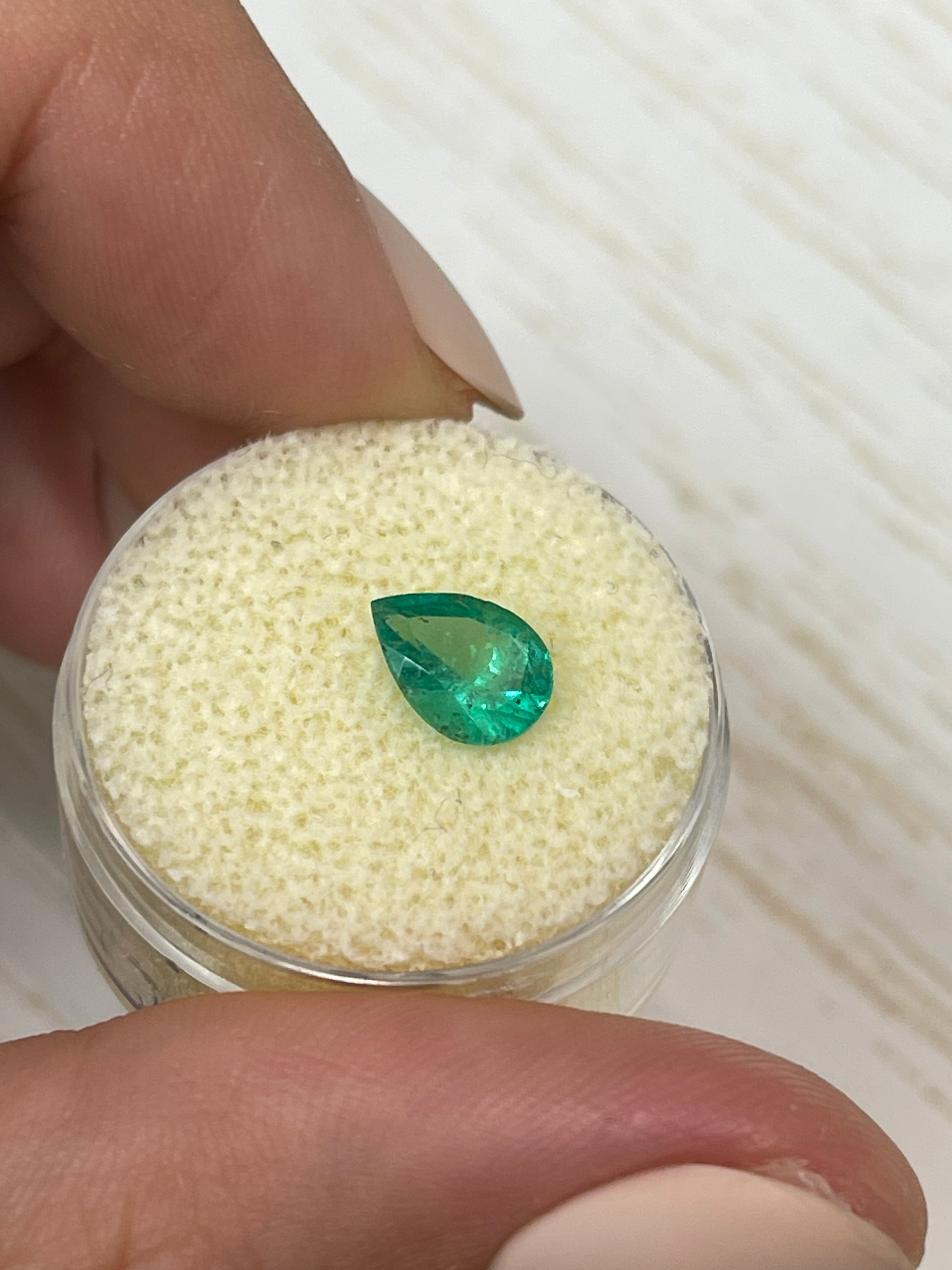 Vibrant Medium Green Pear-Cut Colombian Emerald - 1.15 Carat Loose Gem