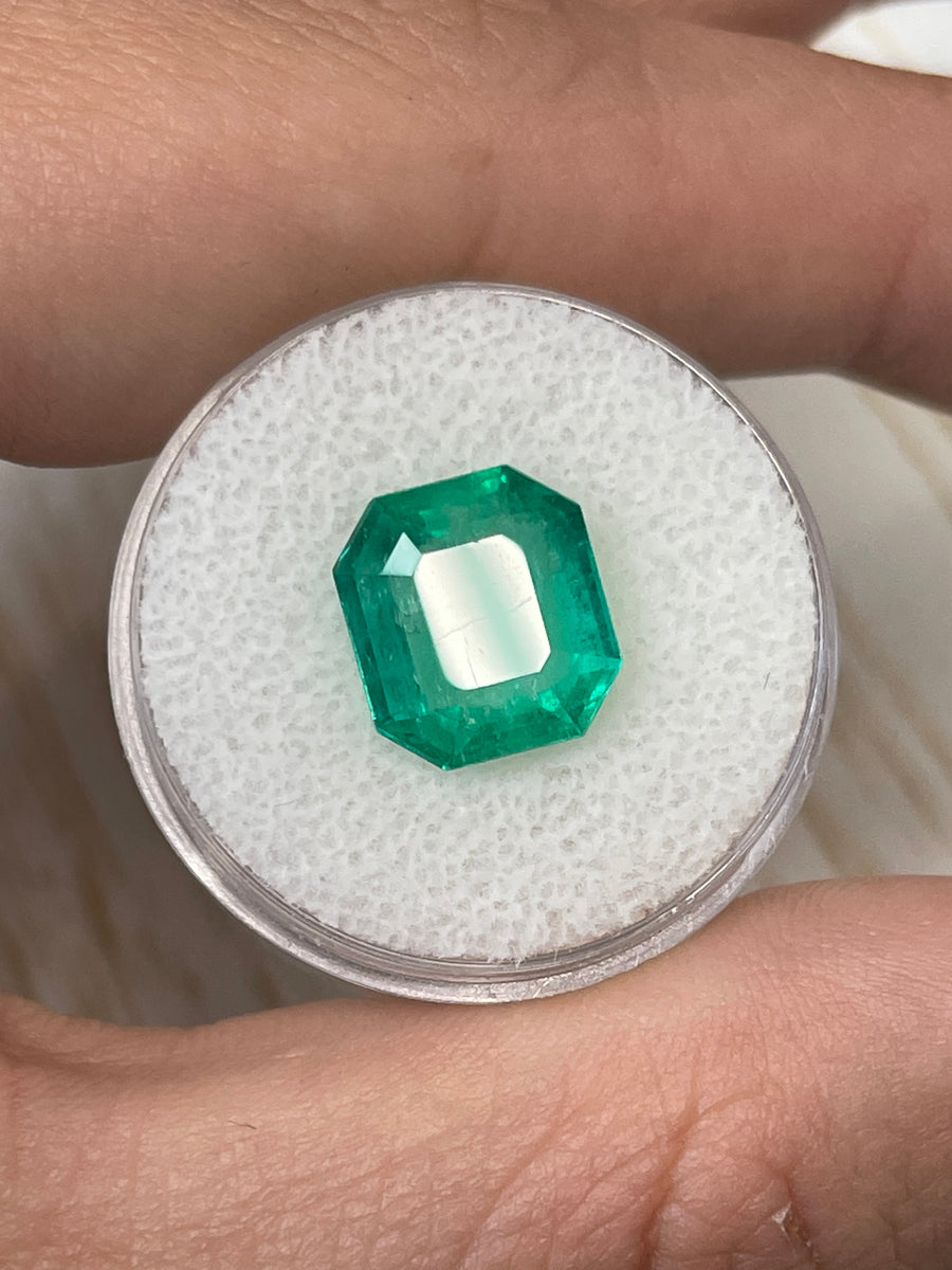 Stunning 4.56 Carat Colombian Emerald - Loose Gem