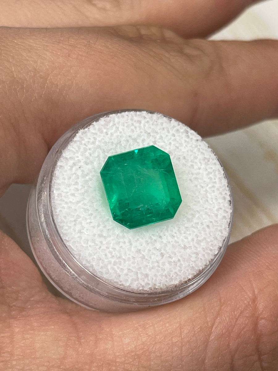 Natural Loose Colombian Emerald with 6.25 Carat Apple Green Hue