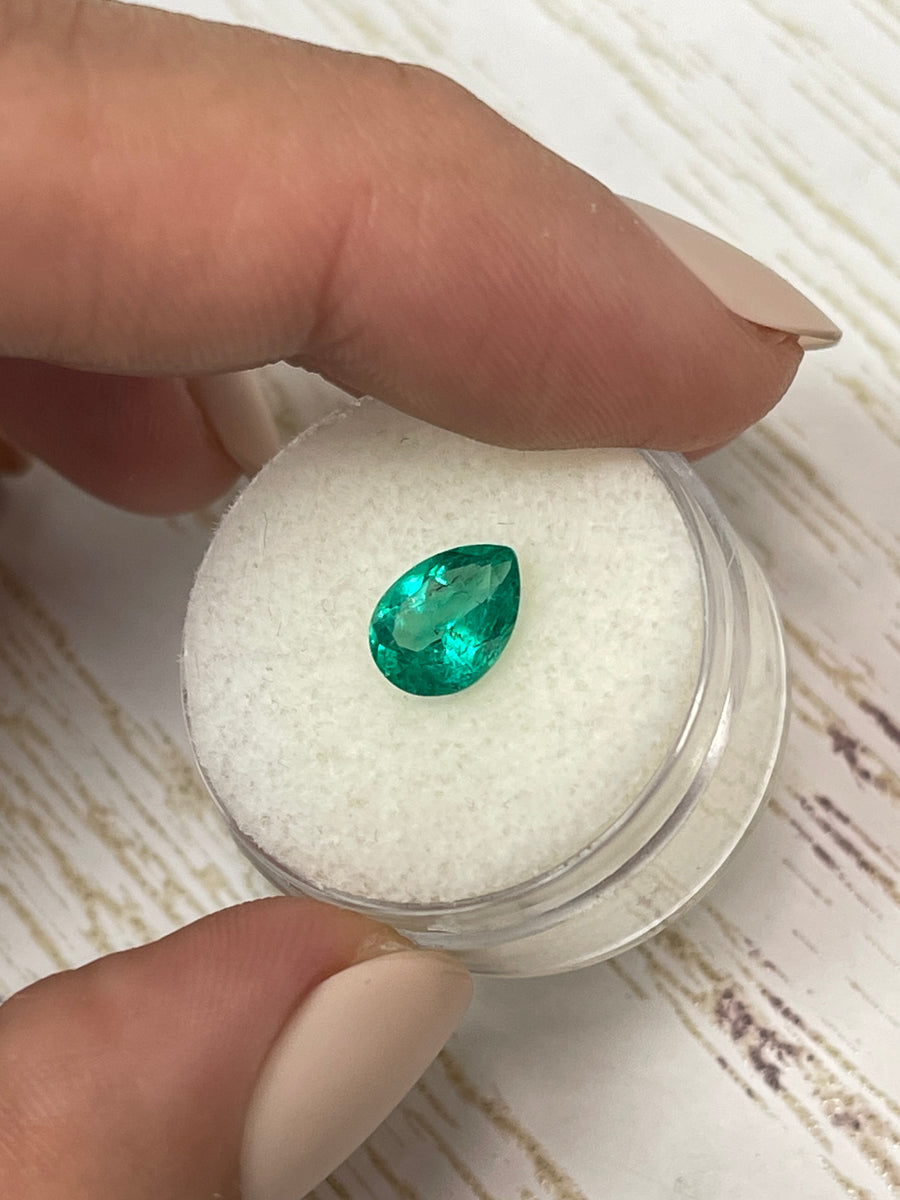 Pear-Cut Colombian Emerald - 1.30 Carat of Natural Blue-Green Elegance