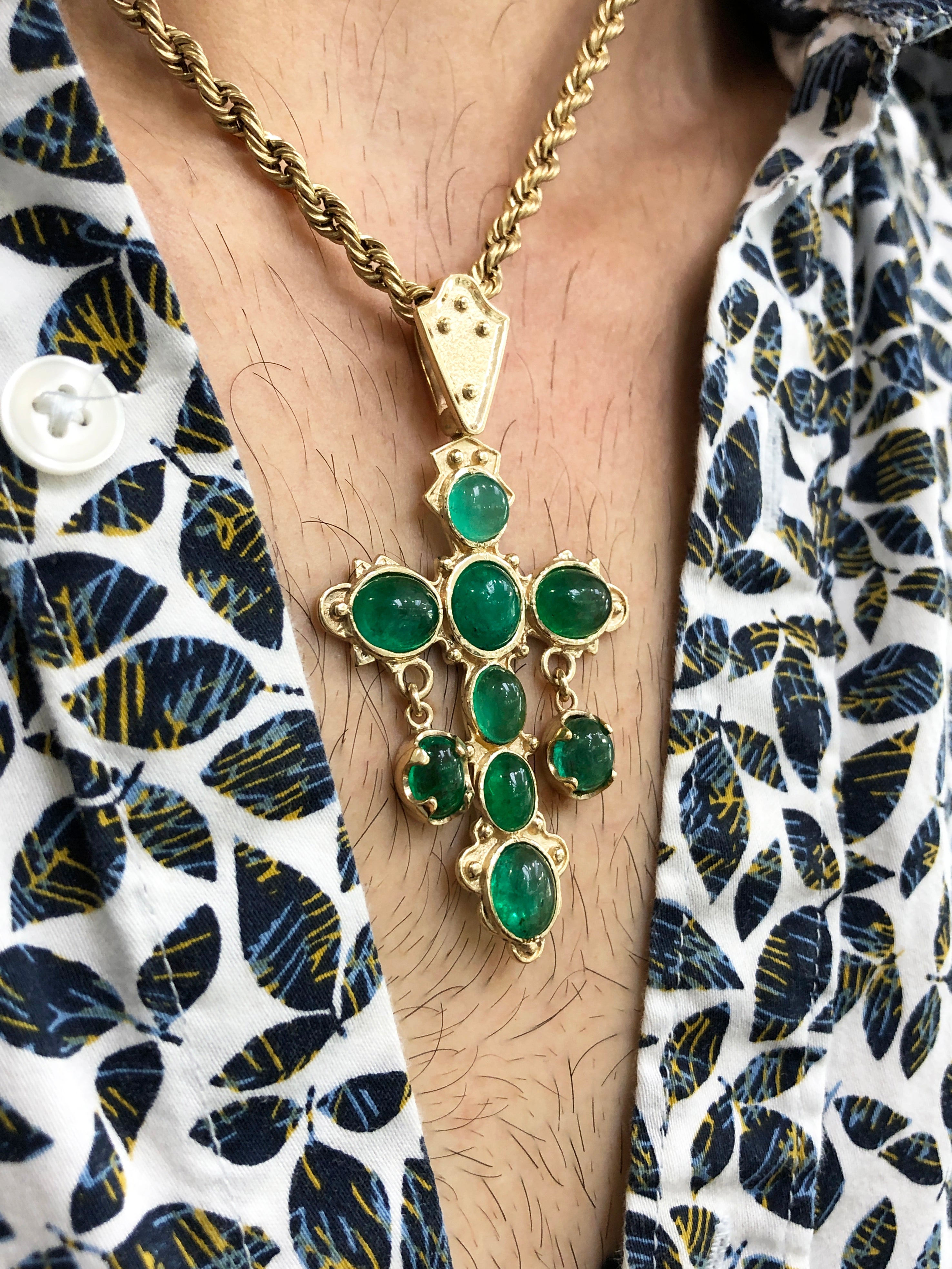 Señora De Atocha Replica Natural Colombian Emerald Cabochon Cross 18K