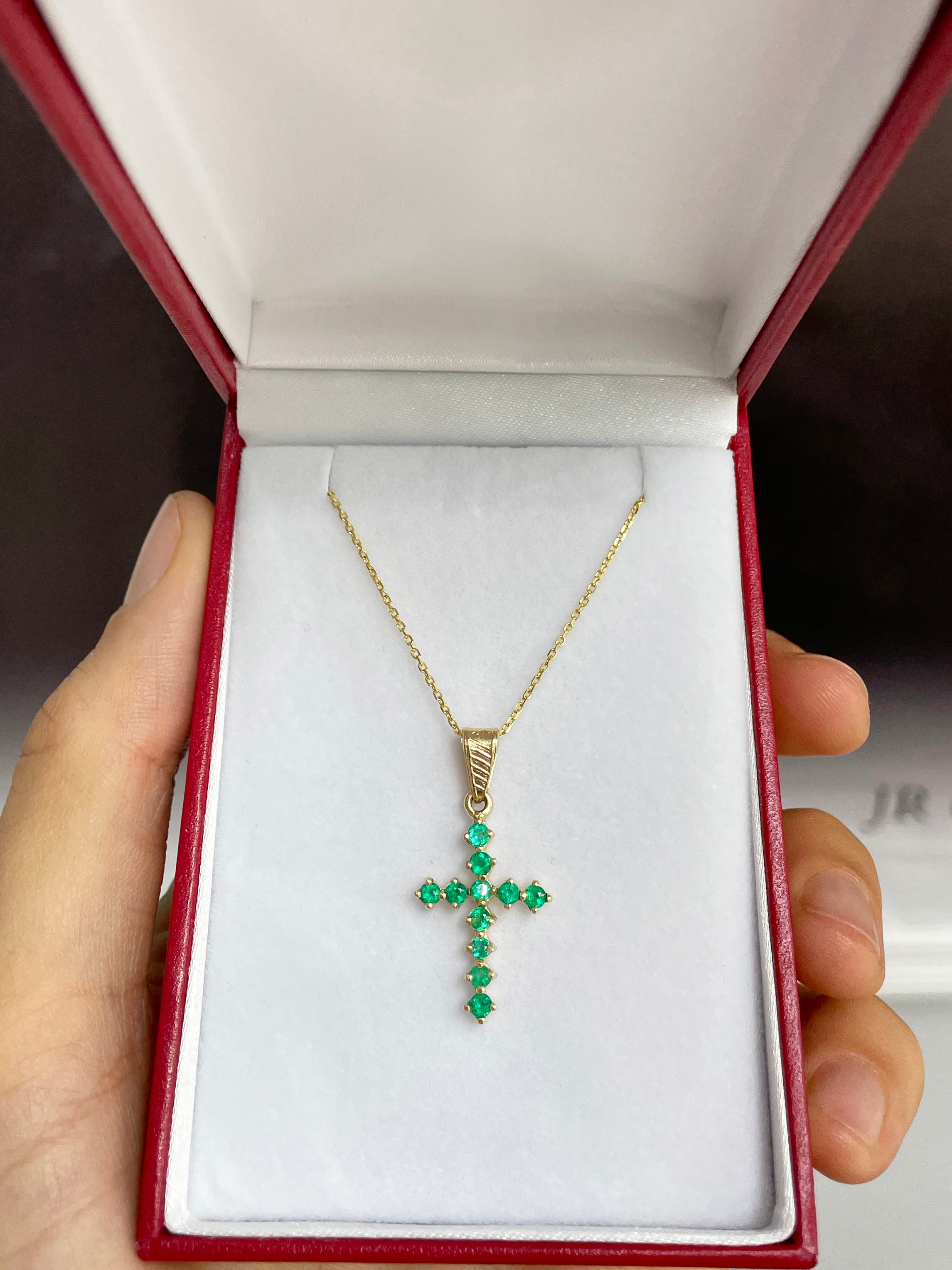 0.75tcw Natural Emerald Prong Set Tennis Cross 18K