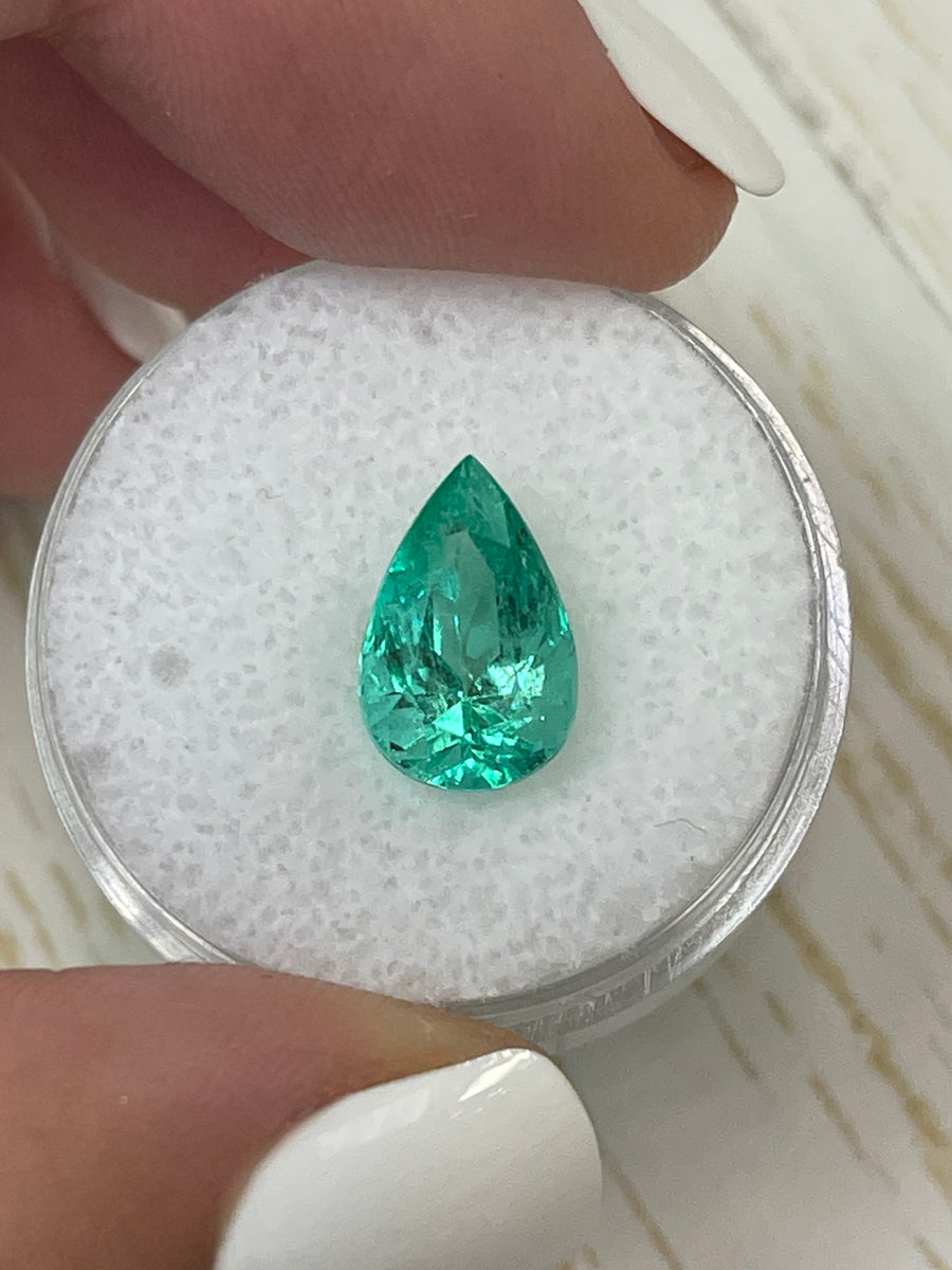 2.94 Carat Pear-Cut Colombian Emerald - Vibrant Green, VS Clarity