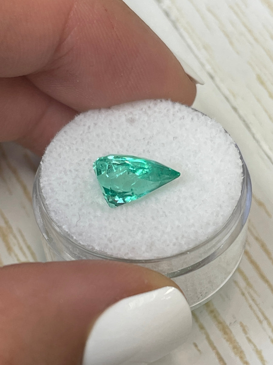 Colombian Emerald - 2.94 Carats, Pear Cut, VS Clarity, Green Hue