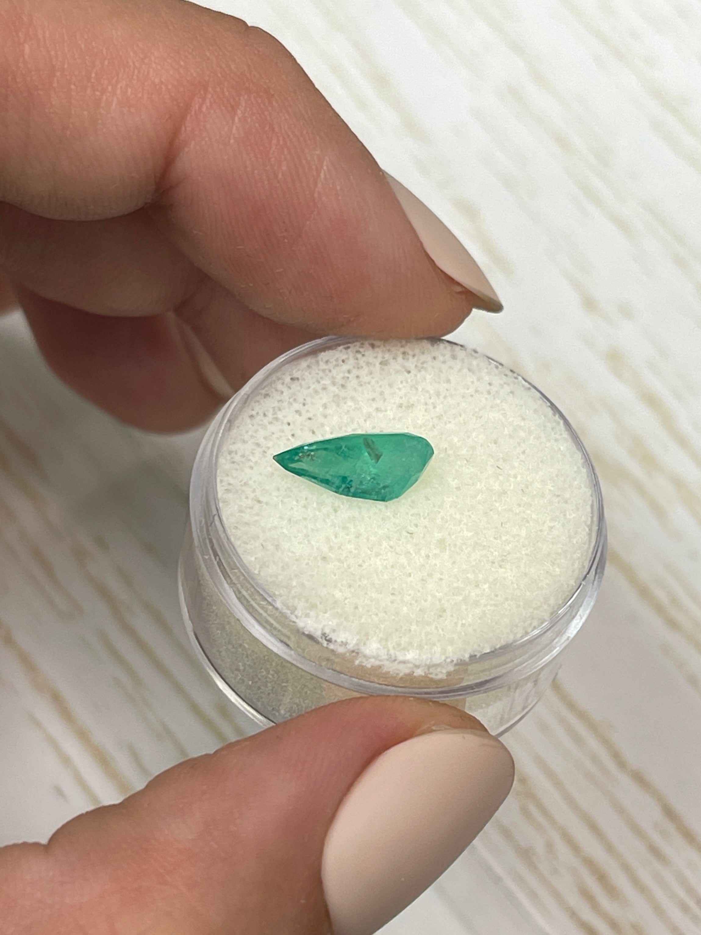 1.46 Carat Green Colombian Emerald - Elegantly Cut in Pear Shape