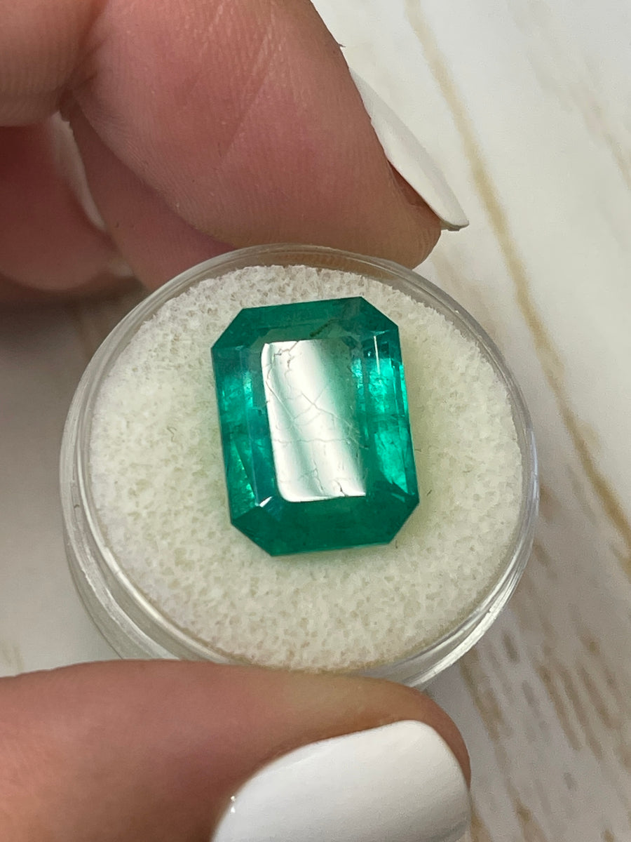 Remarkable 9.52 Carat Colombian Emerald with Emerald Cut - Loose Stone