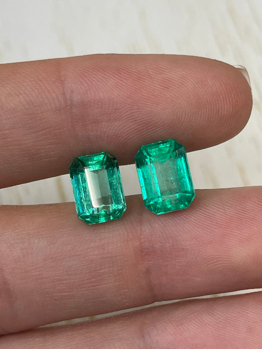 Pair of Loose Colombian Emeralds - 10x8mm Vibrant Gemstones - 7.11 Carats