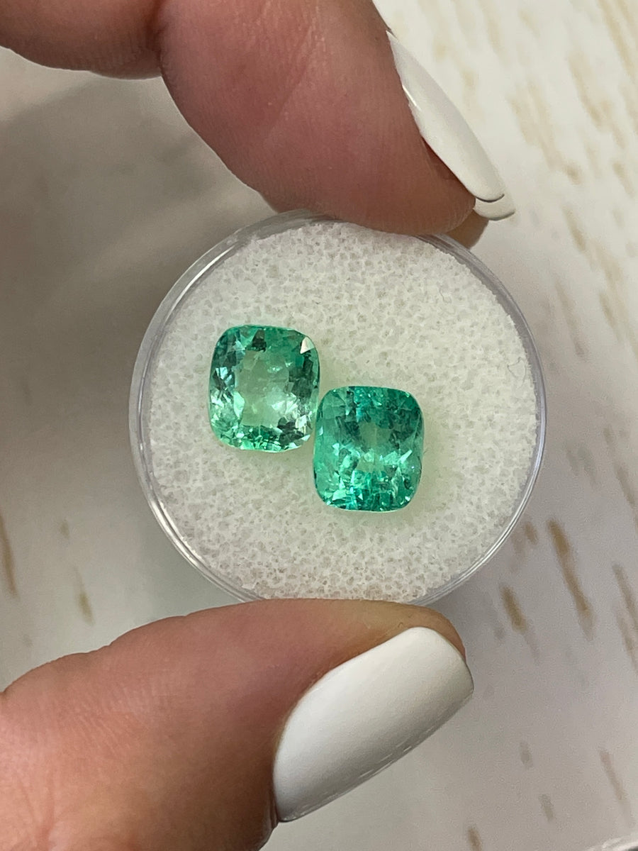 7.0 Carat Total Weight (ctw) 9x7 Cushion-Cut Loose Colombian Emeralds in a Harmonious Light Bluish Green Hue