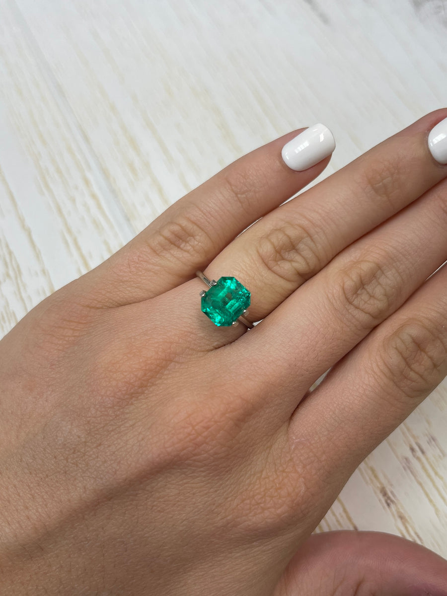 Emerald Cut Colombian Emerald - 3.81 Carat, Lustrous Green Gem