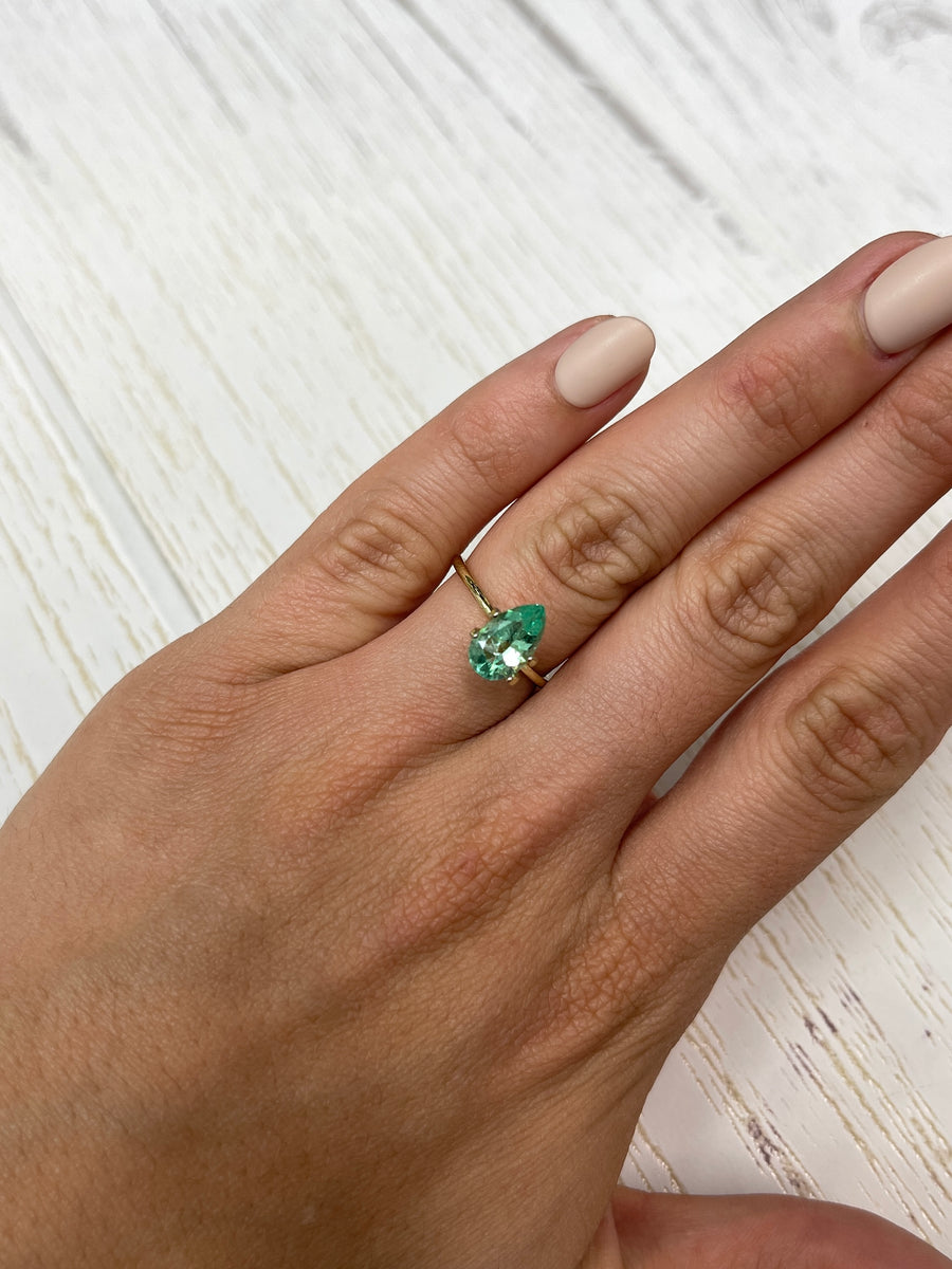 Exquisite 50 Carat Pear-Cut Colombian Emerald - A Rare Find