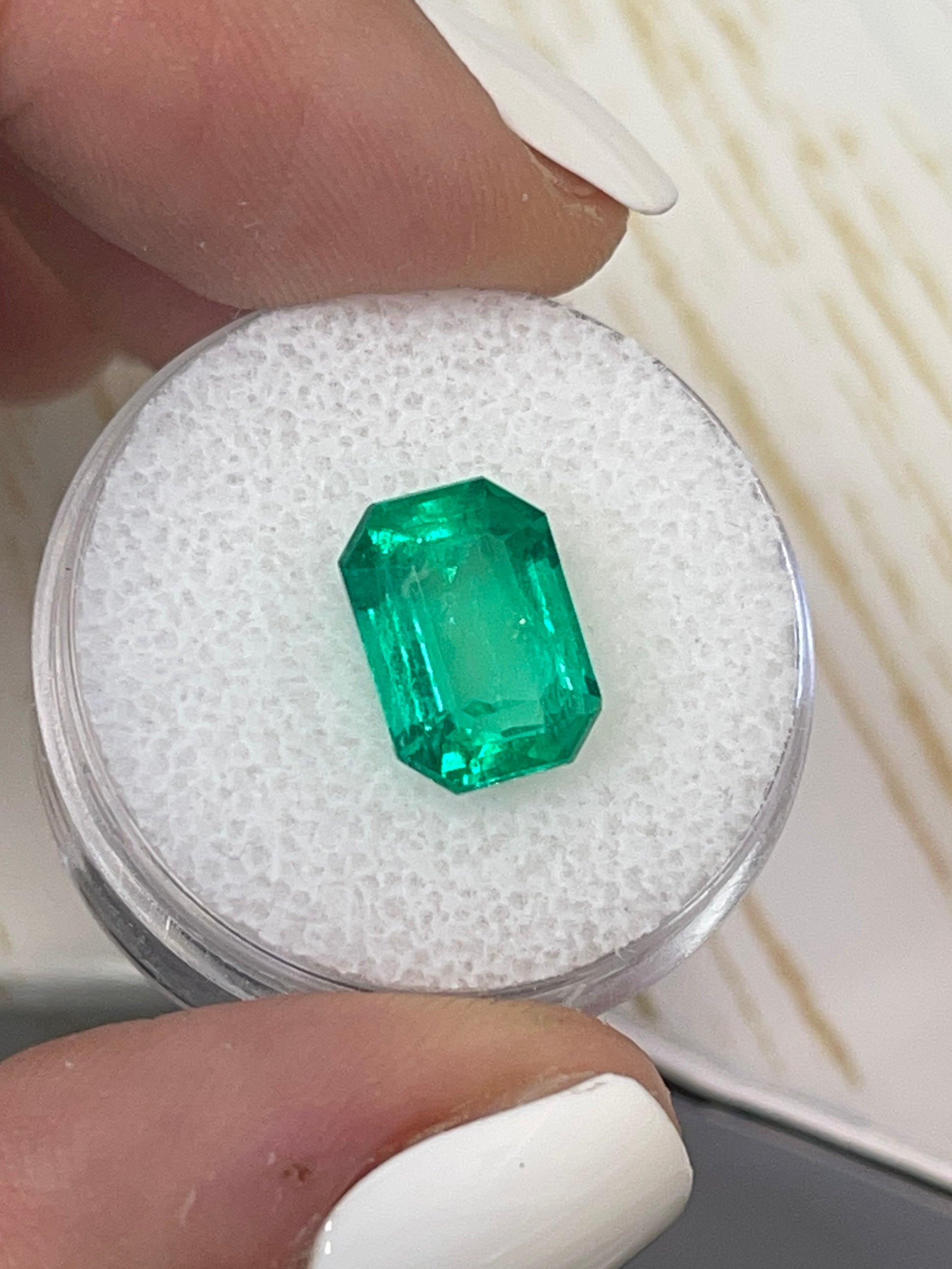 Vivid Muzo Green 11x8mm Colombian Emerald - 4.46 Carat Loose Gem