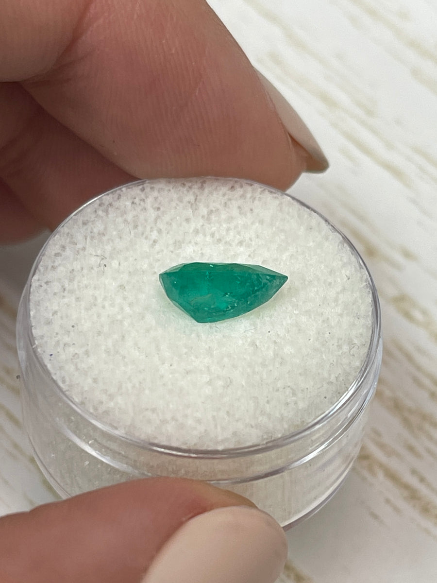 Natural Colombian Emerald - 1.62 Carats - Elegant Pear Shape