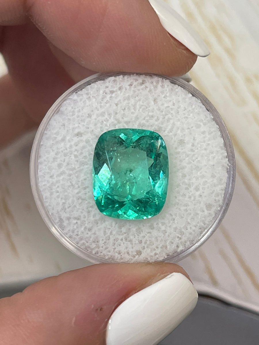 Cushion-Cut Colombian Emerald: Stunning 5.56 Carat Minty Bluish Green Gem
