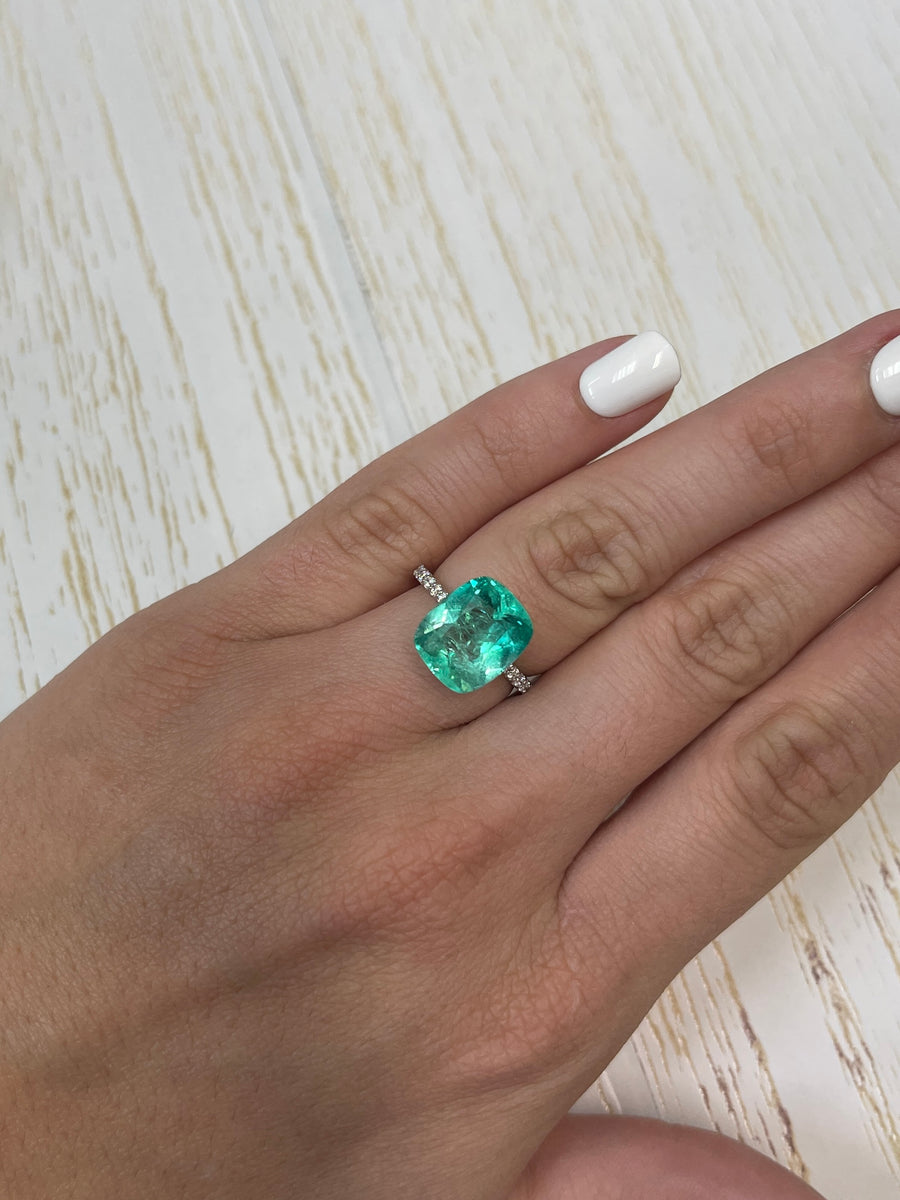 13x11mm Colombian Emerald - Captivating 5.56 Carat Minty Bluish Green Jewel