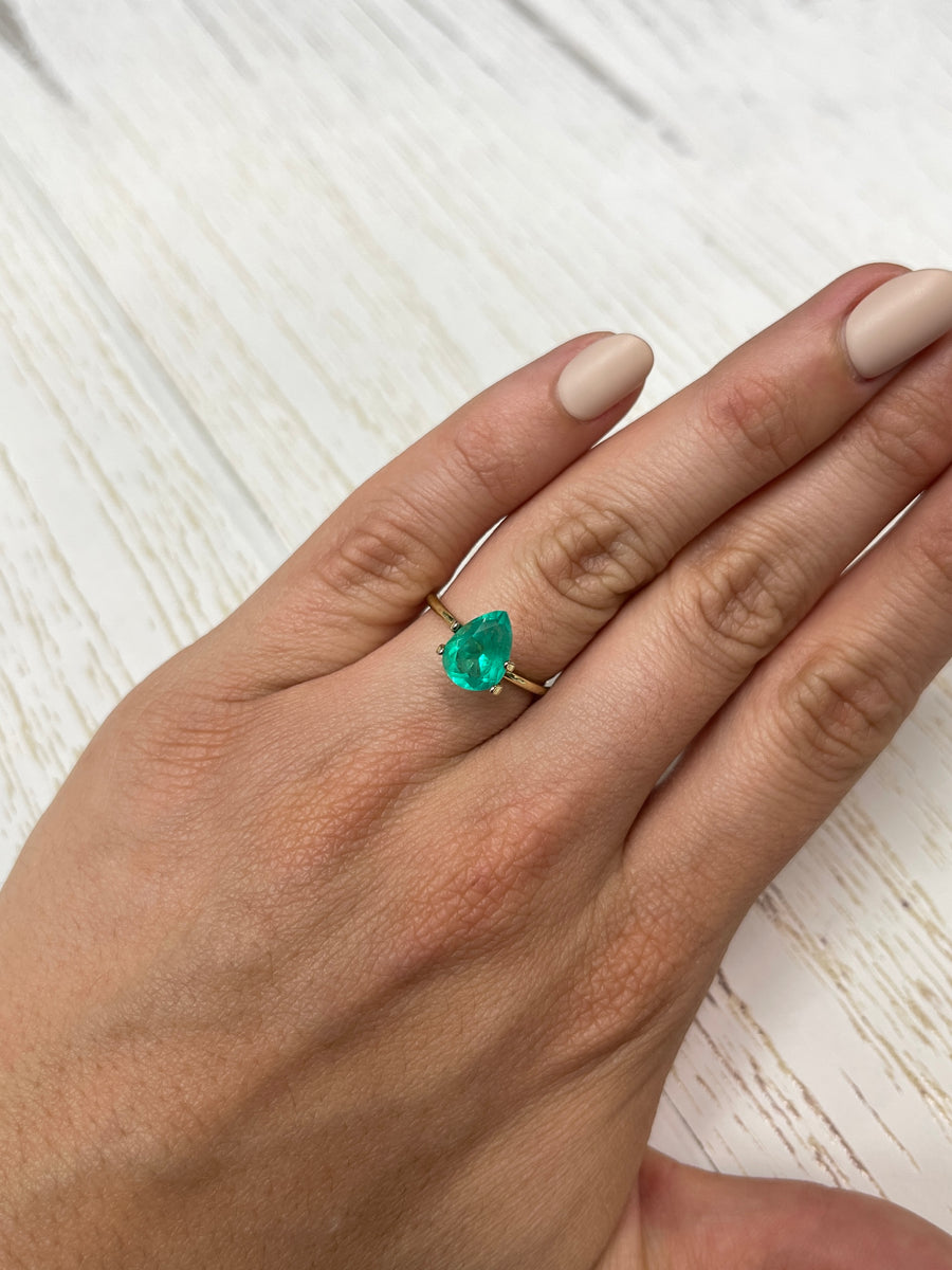 Pear-Shaped Colombian Emerald: 1.88 Carat Loose Gemstone