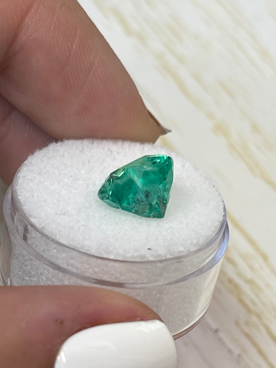 Pastel Green 10x10 Heart-Cut Colombian Emerald - A Precious 4.18 Carat Gem