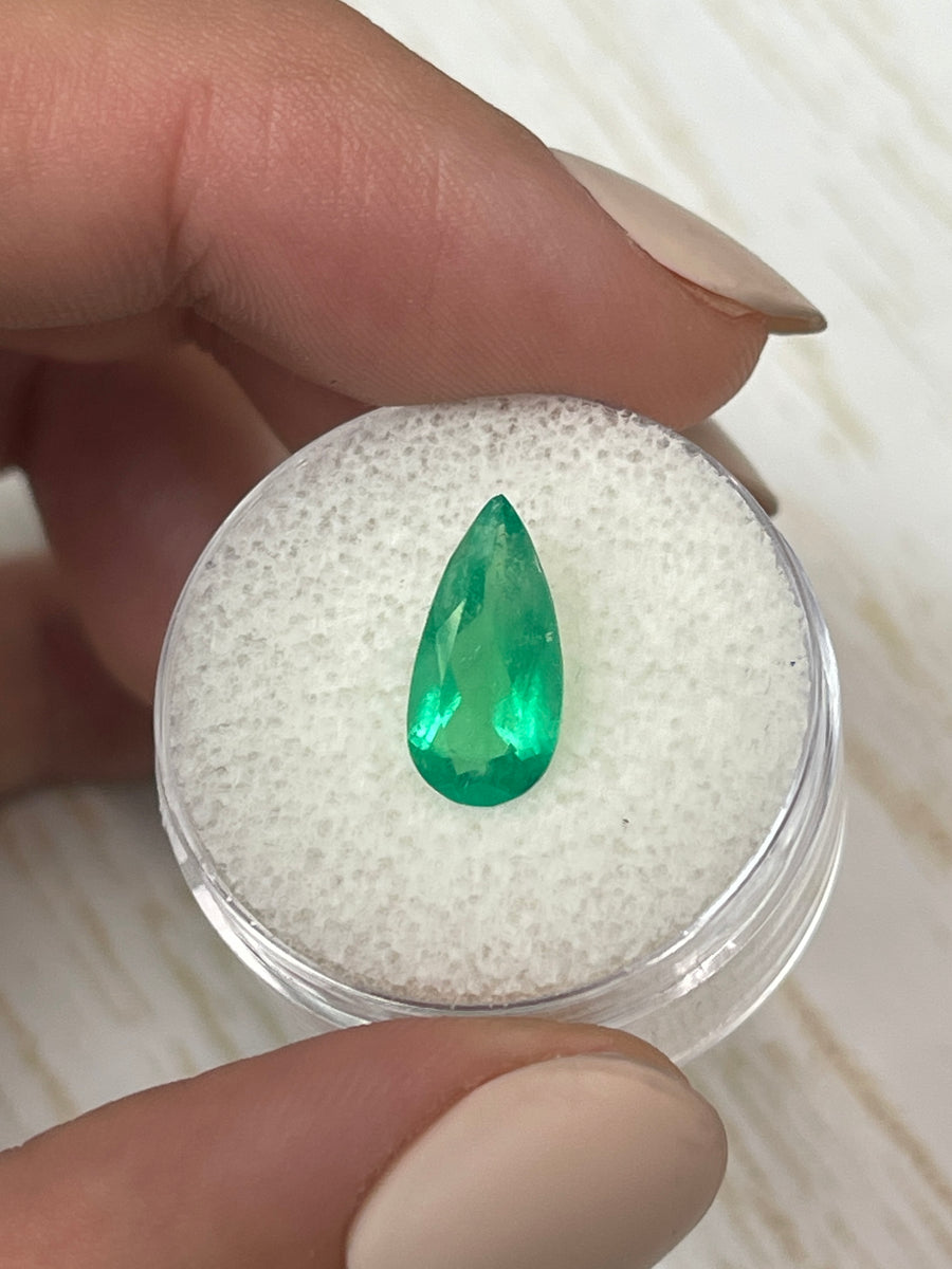 Stunning 1.93 Carat Pear-Shaped Colombian Emerald in Vibrant Green