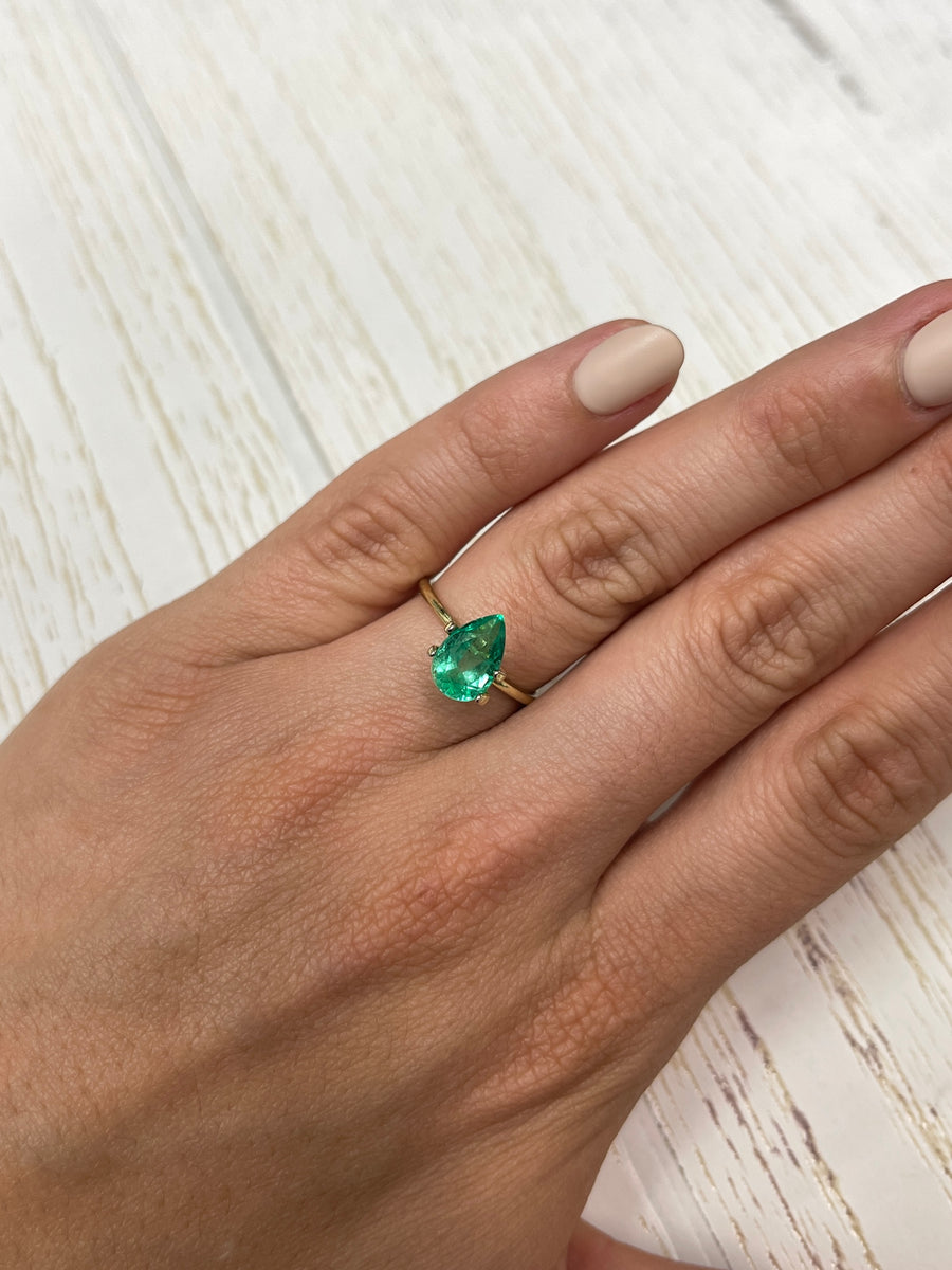 Stunning 1.94 Carat Colombian Emerald in Pear Shape - Crystalline Green