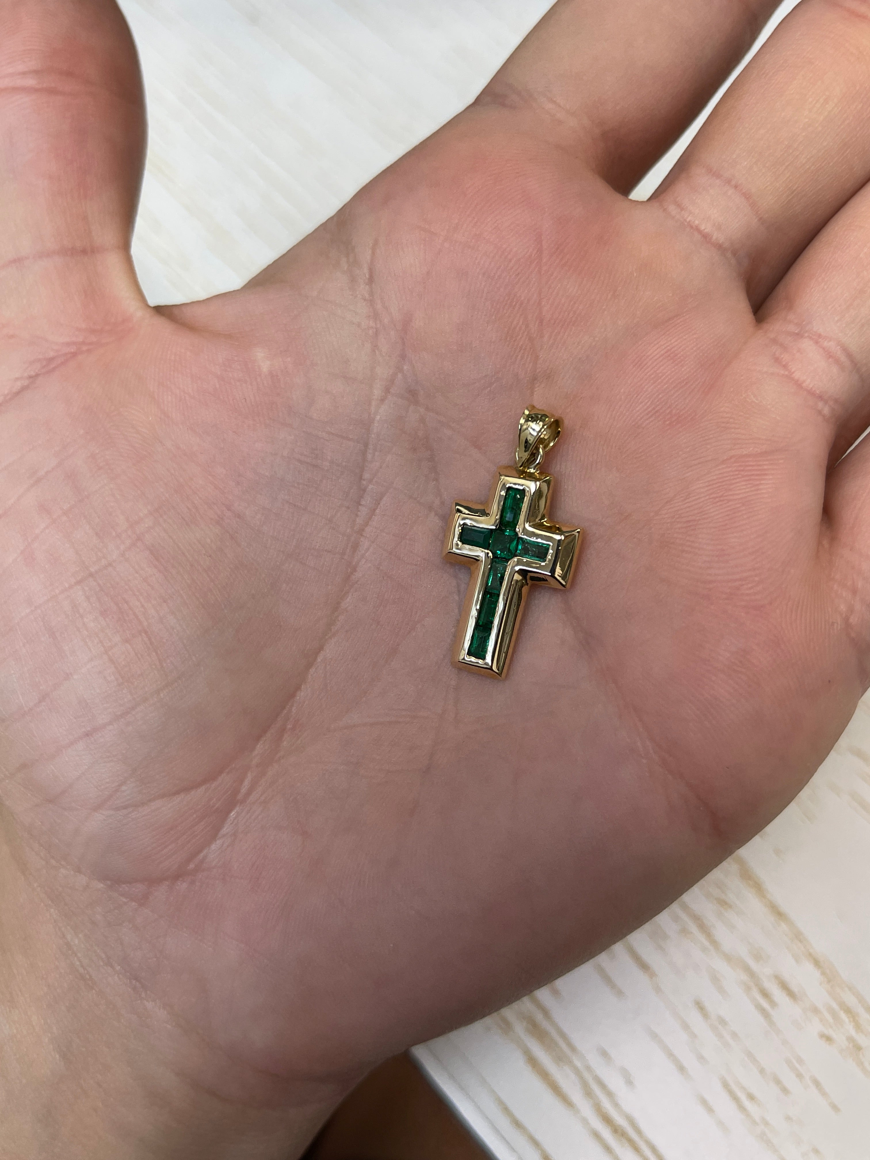 2.0tcw Colombian Emerald 14K Gold Cross - JR Colombian Emeralds