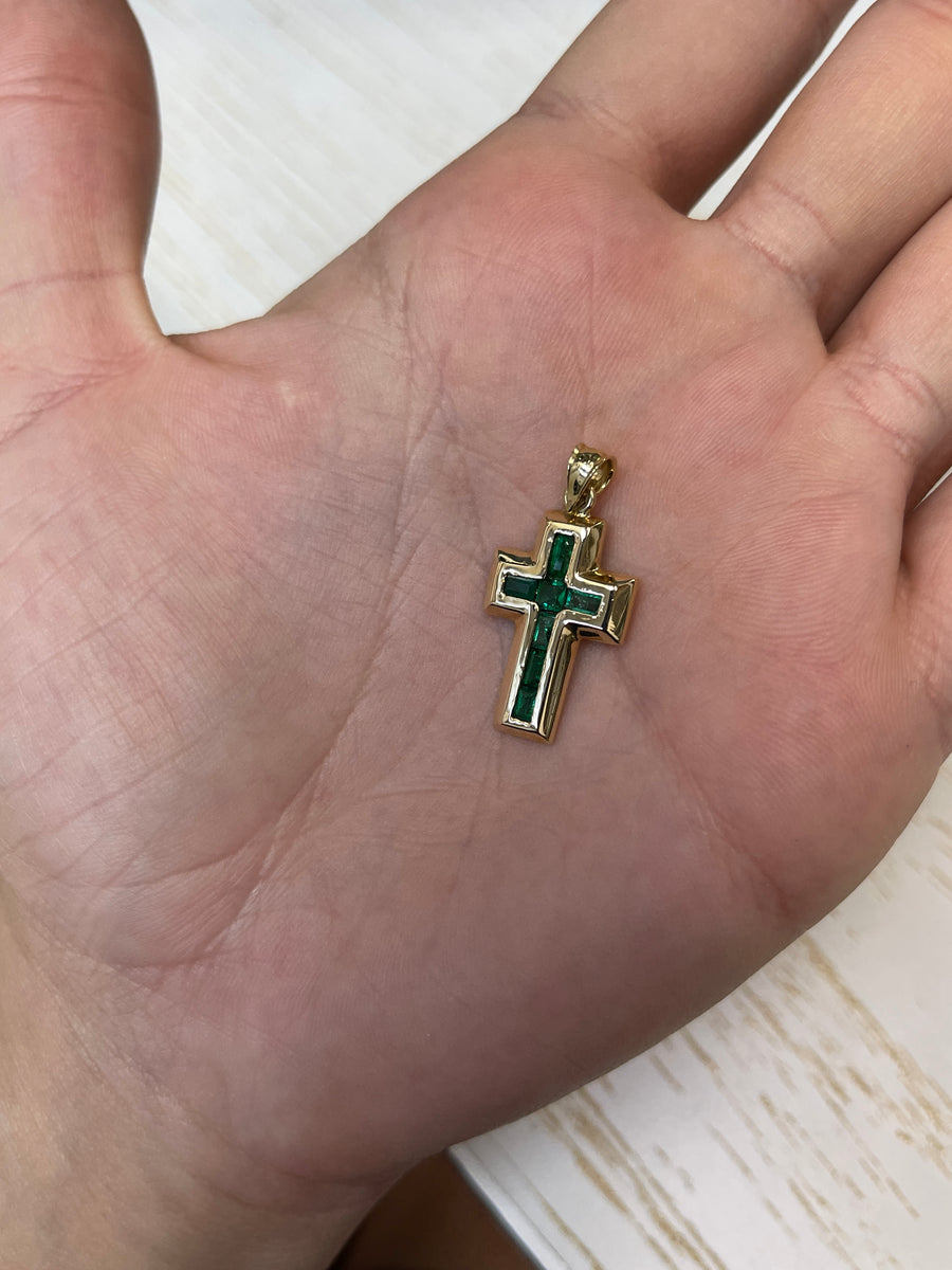 2.0tcw Colombian Emerald 14K Gold Cross