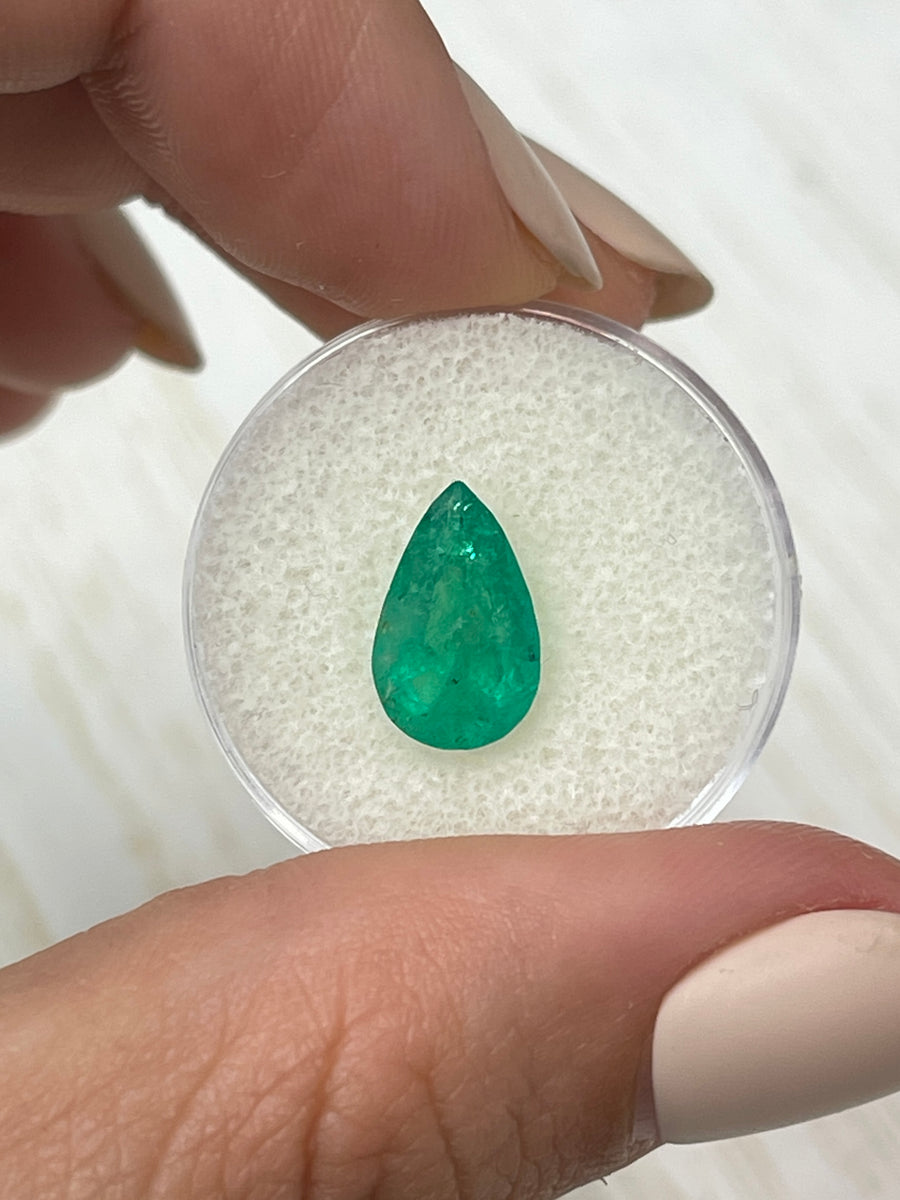 Natural Colombian Emerald - 2.35 Carats - Exquisite Pear-Shaped Green Gem