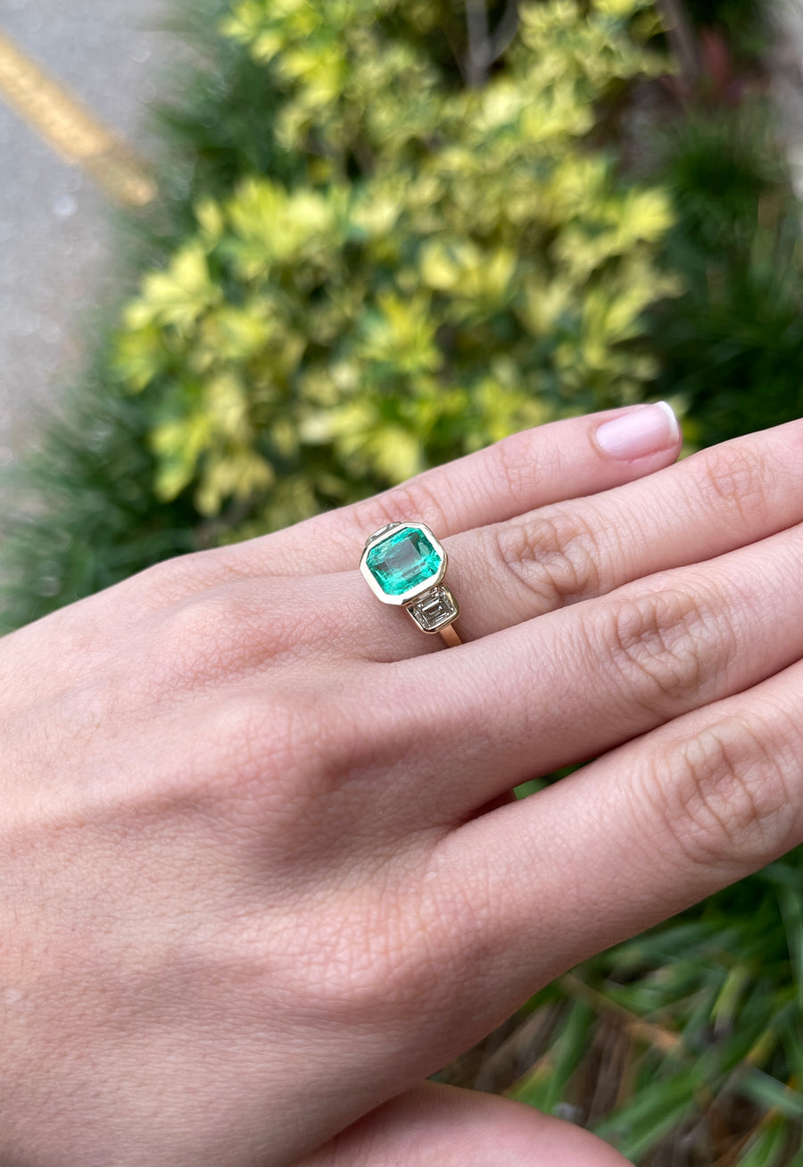 Bezel 4.28tcw 3 Stone Asscher Green Emerald & Emerald Cut Diamond Ring 18K gift