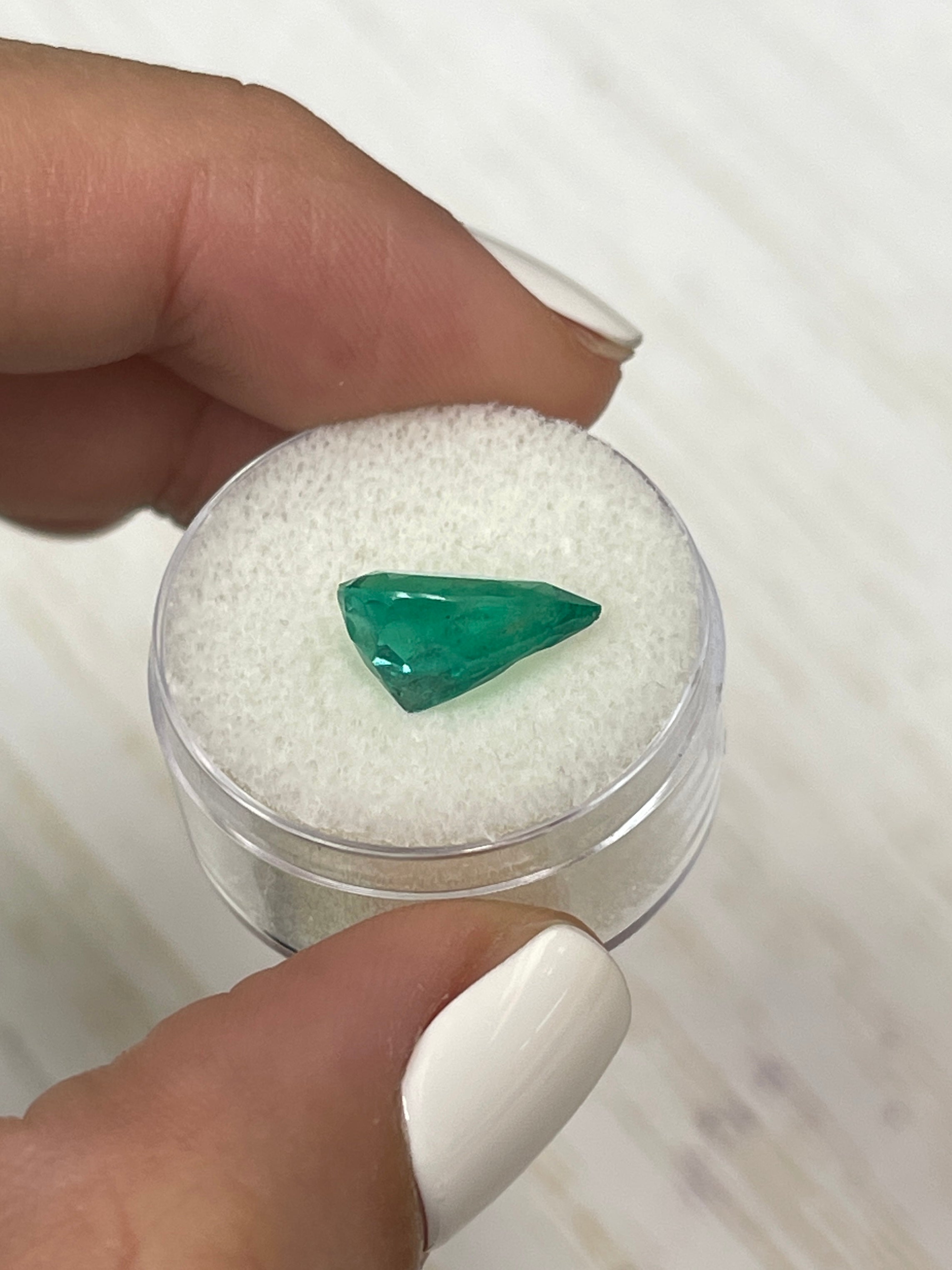 Brilliant Bluish Green Emerald - Genuine Colombian Gemstone - 3.80 Carat