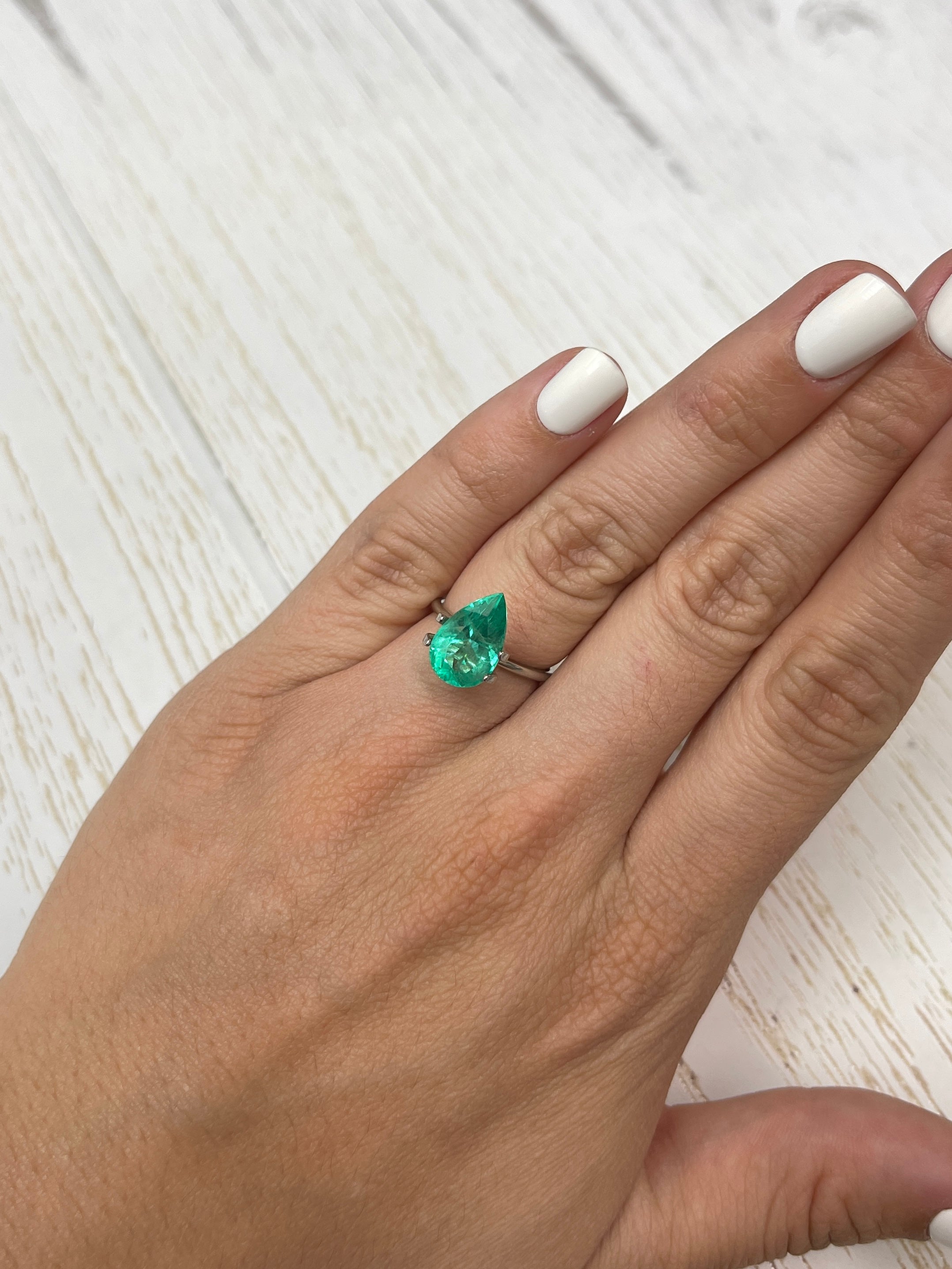 Pear-Cut 4.0 Carat Colombian Emerald - Natural Apple Green