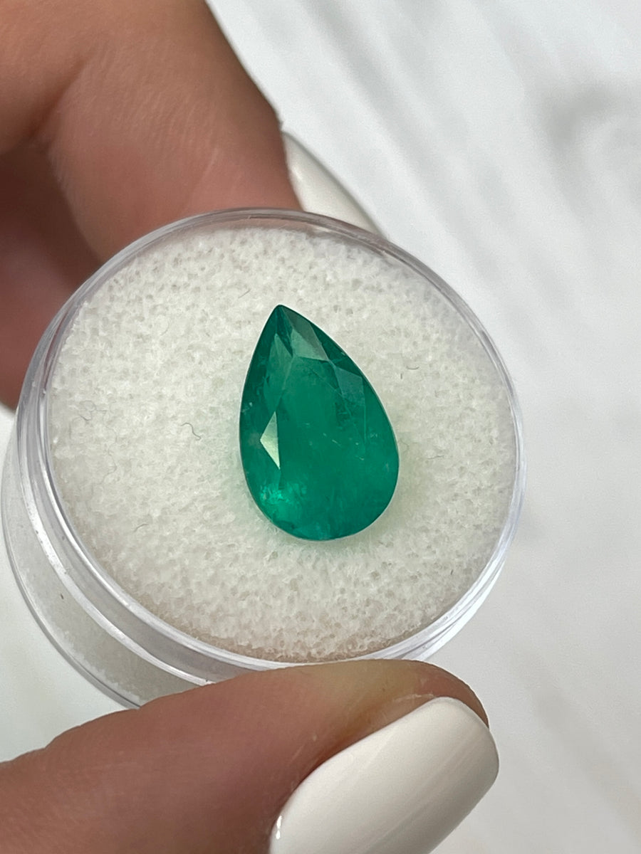 Premium Quality 4.19 Carat Pear-Shaped Colombian Emerald in Green Hue