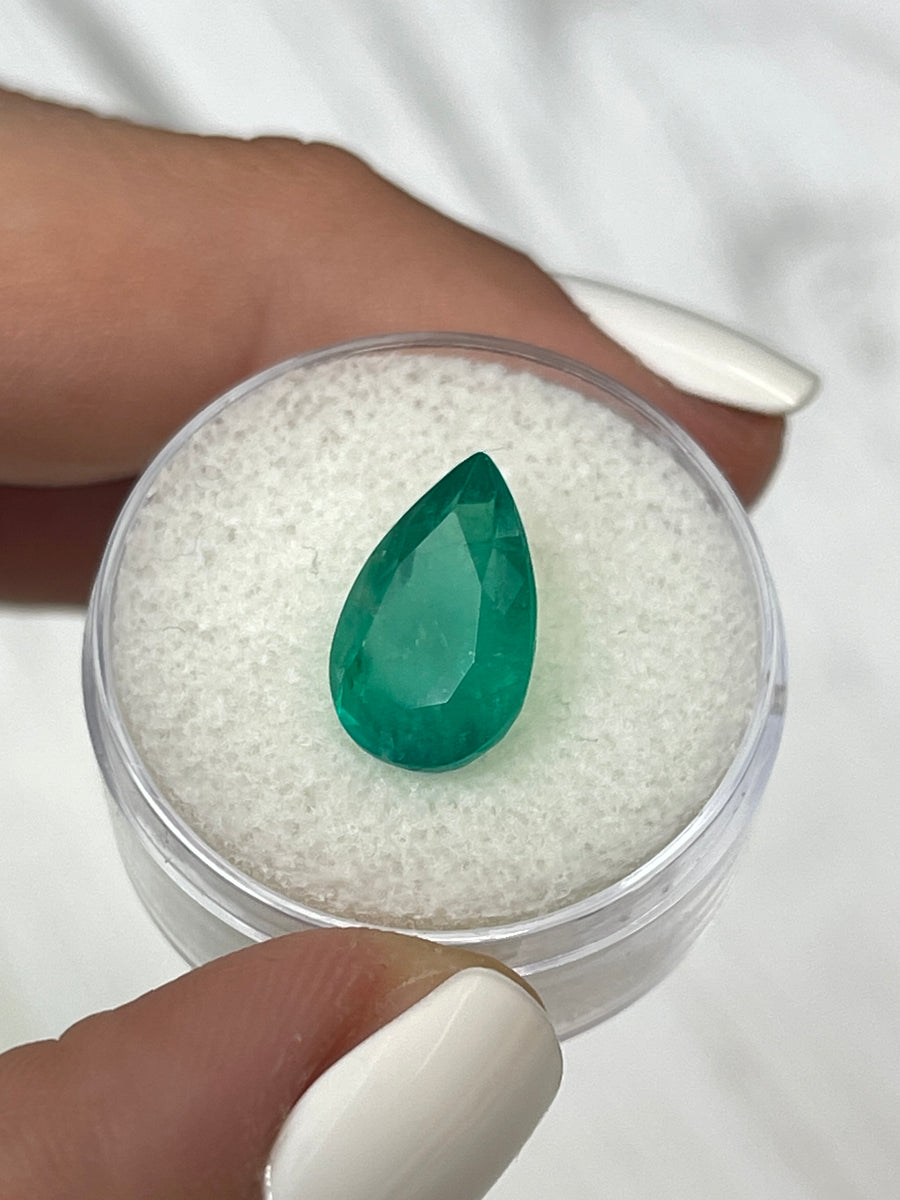 Exquisite Pear Cut Colombian Emerald - 4.19 Carat Brilliant Green Gem