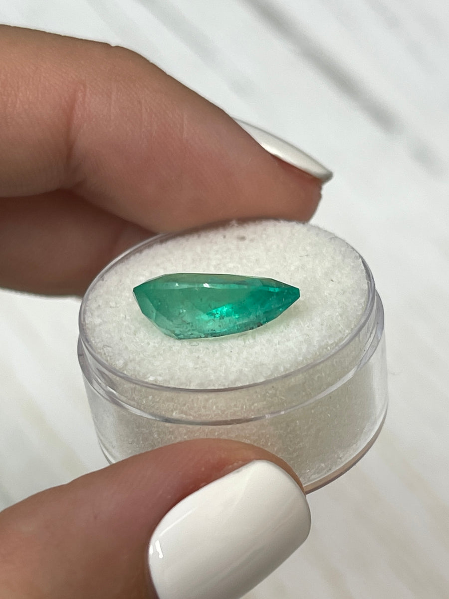 Colombian Emerald - 5.52 Carat Pear Cut - Real Light/Medium Green Stone