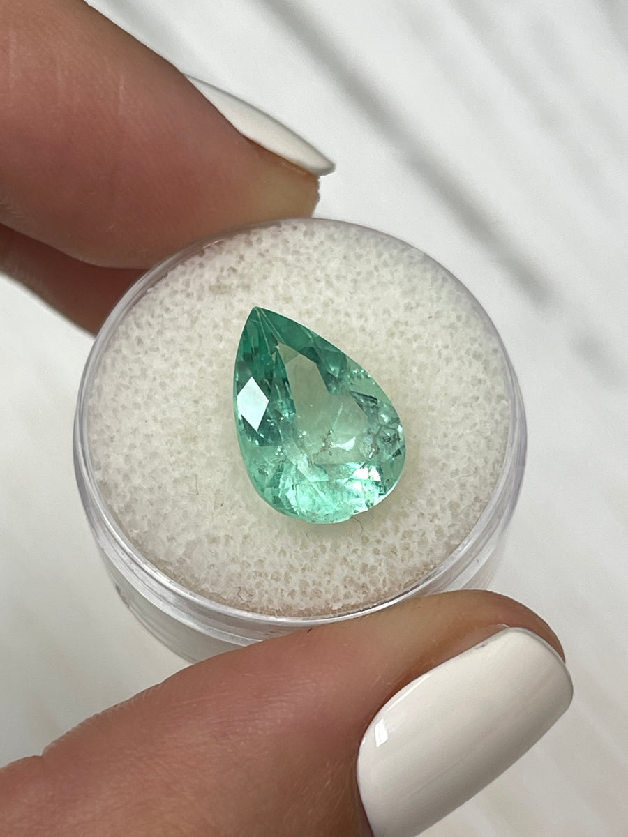 Gorgeous Sea Foam Green Colombian Emerald - 5.55 Carat - Loose Stone