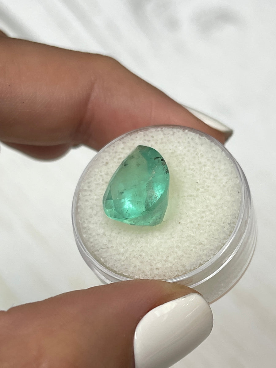7.90 Carat Pear-Cut Colombian Emerald - Vibrant Green Gem