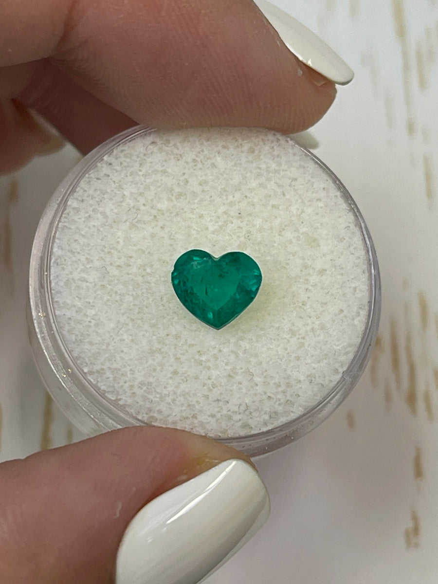 Heart-Shaped Colombian Emerald Ring - 1.14 Carat Vivid Green Gem