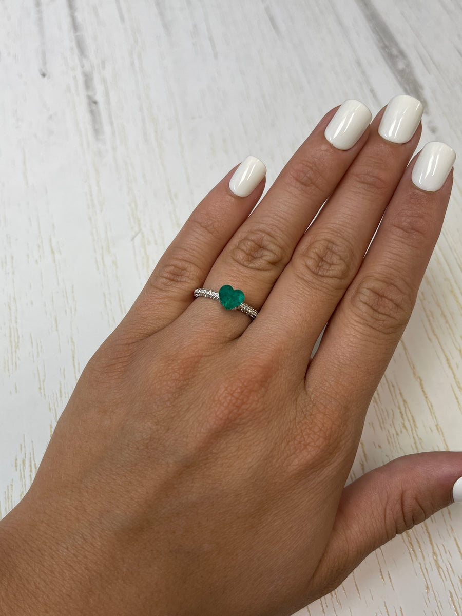 Magnificent Loose Colombian Emerald - 1.14 Carat Heart Gemstone Ring
