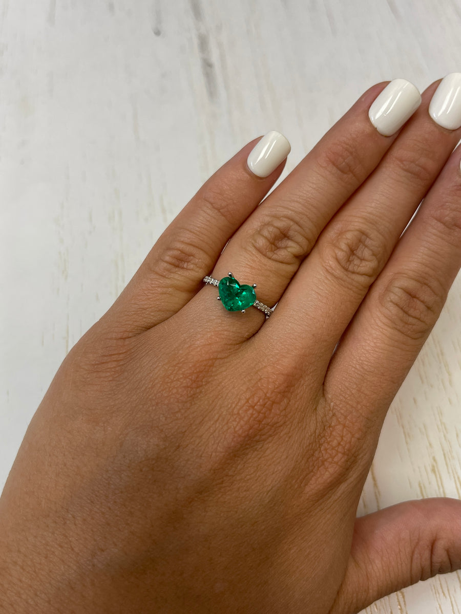 Stunning 8x10 Vivid Muzo Green Colombian Emerald - Heart Cut Gemstone 2.07 Carat