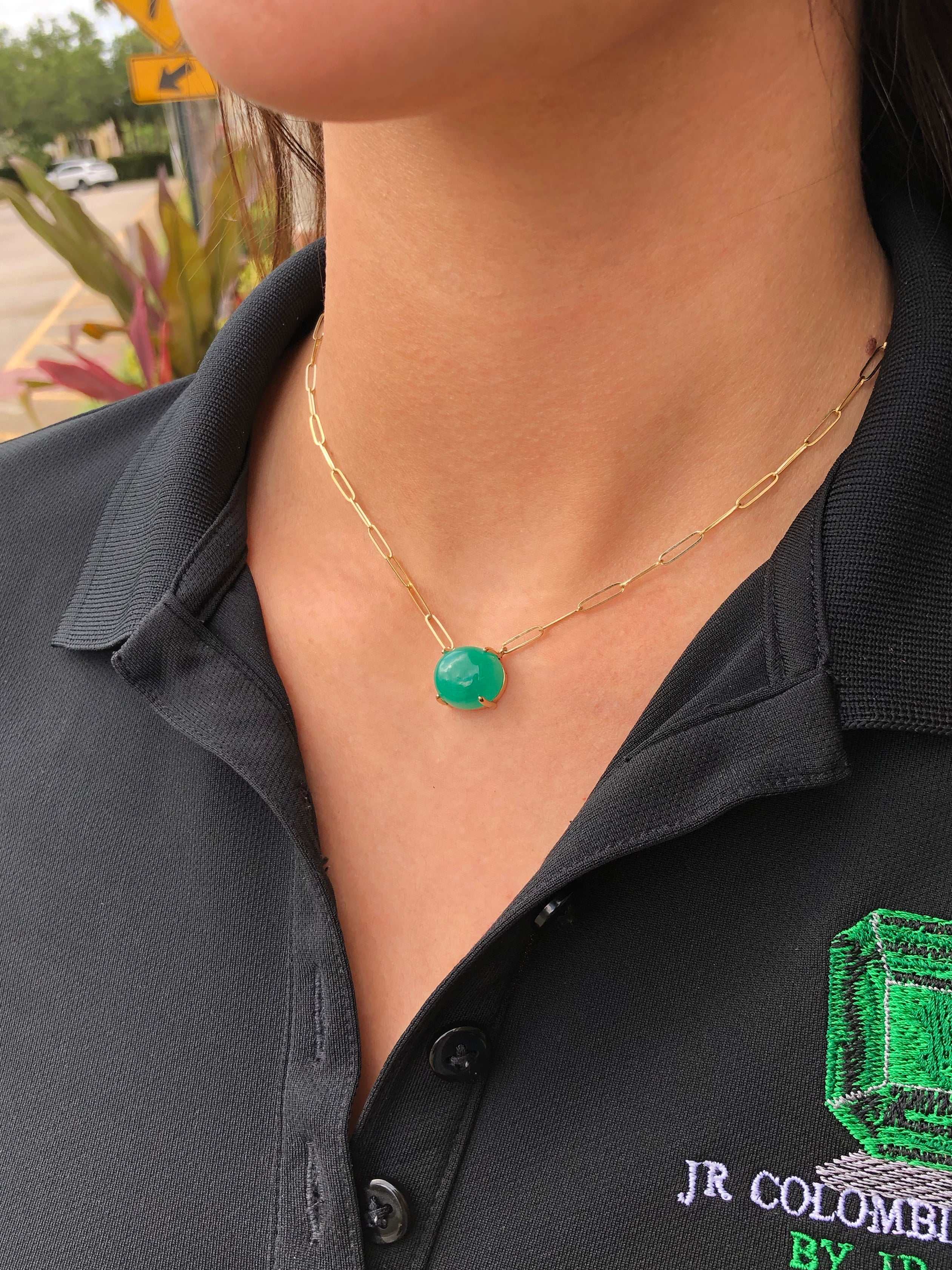 9.50 Carat Large Emerald Cabochon Stationary Paper Clip Necklace 14K