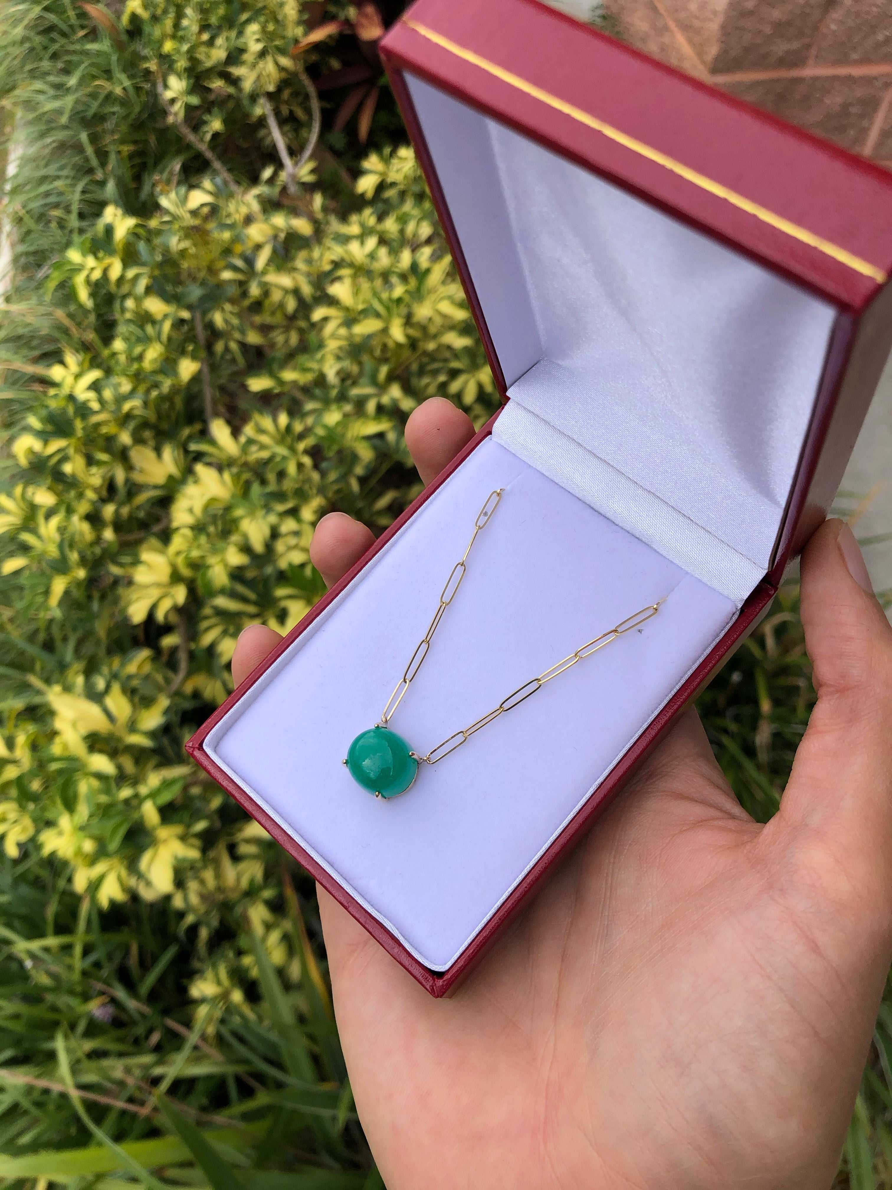 9.50 Carat Large Emerald Cabochon Stationary Paper Clip Necklace 14K