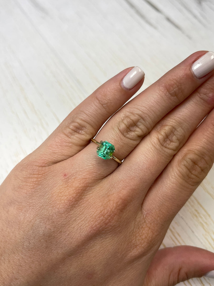 Emerald Cut 1.66 Carat VS Glowing Colombian Emerald Stone
