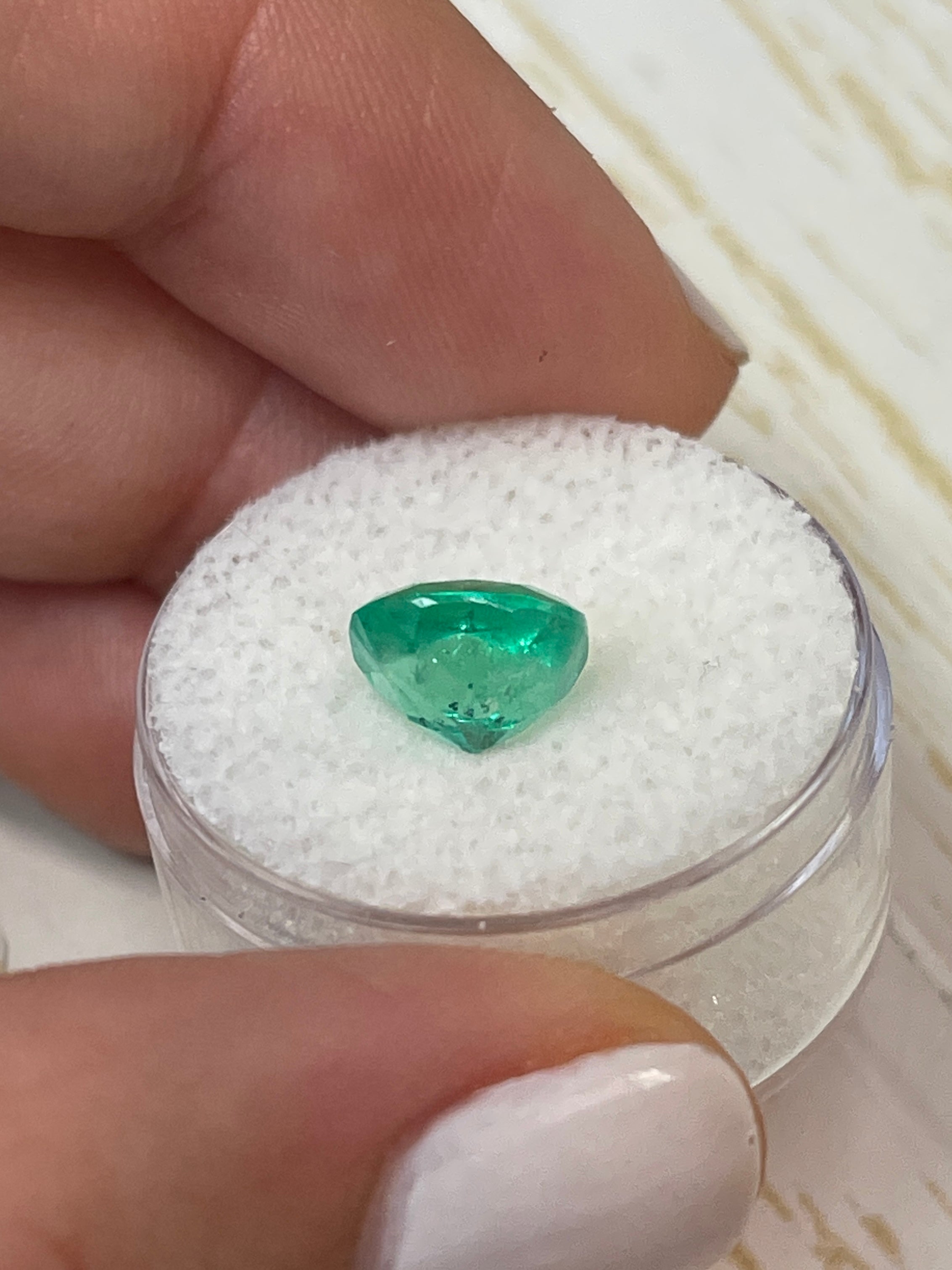 Colombian Emerald - 2.65 Carat Exquisite Pastel Green Loose Gem