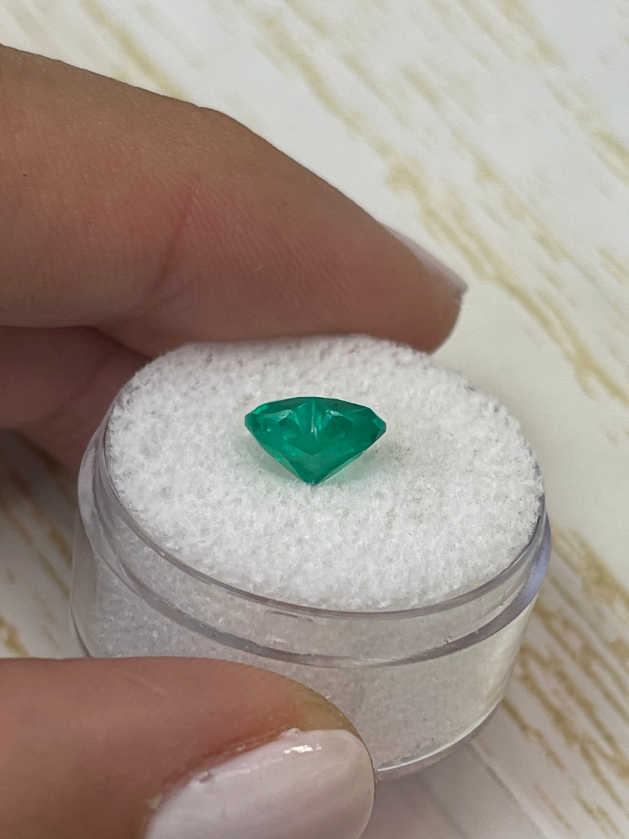 Exquisite Loose Colombian Emerald - 1.94 Carats, Heart-Cut