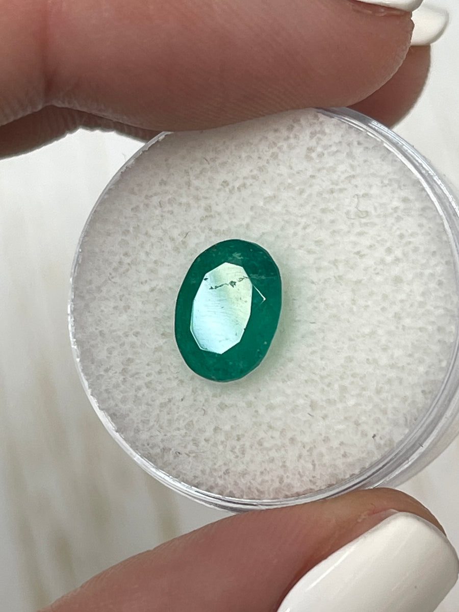 Exquisite 2.21 Carat Colombian Emerald - Oval Shape, Rich Green