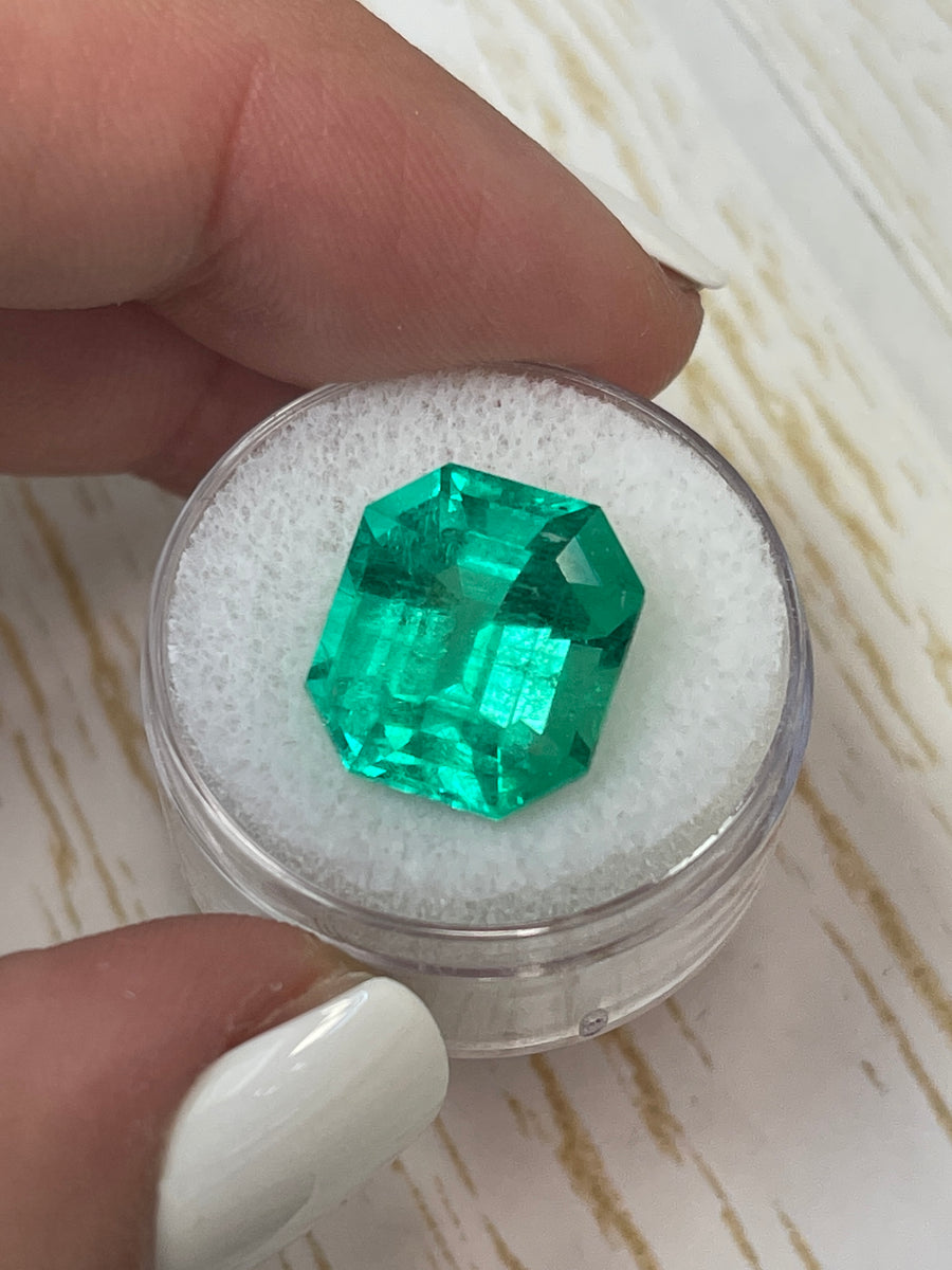 Vivid Muzo Colombian Emerald - 10.75 Carats - Asscher-Cut - 14x13 mm - Loose Gemstone