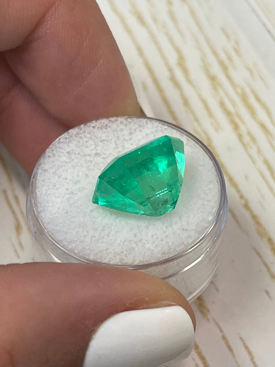 Emerald Gem - 10.75 Carats - Asscher Cut - Vibrant Muzo Colombian - Loose Stone