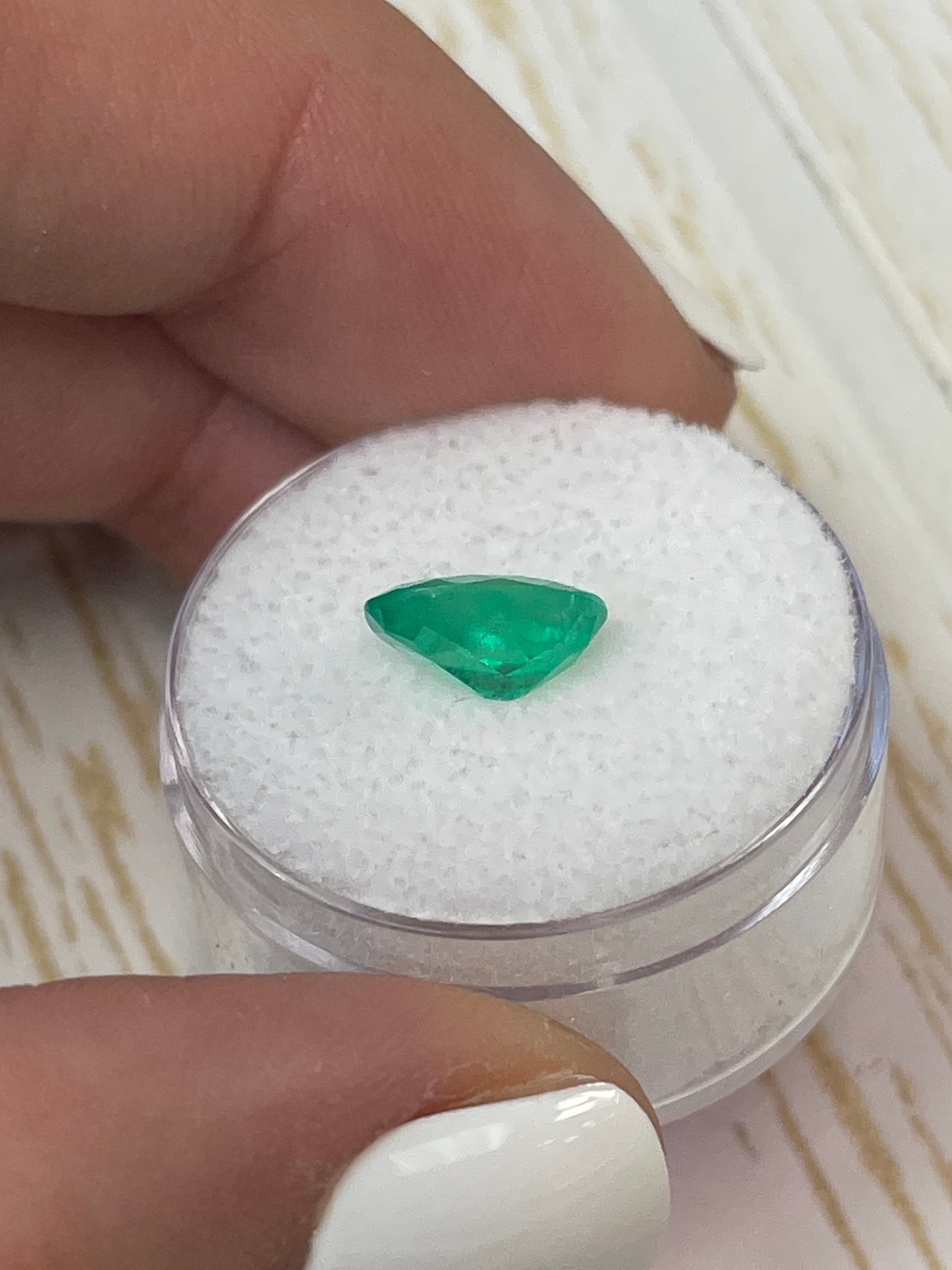 Stunning Apple Green Colombian Emerald - 1.88 Carat Loose Gem