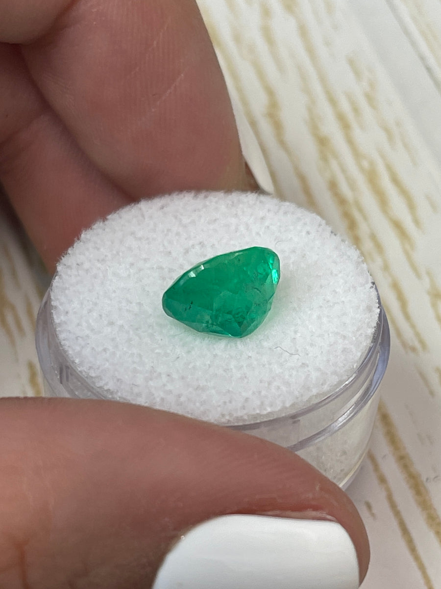11x8 Oval-Cut Colombian Emerald - 3.54 Carat Loose Gemstone