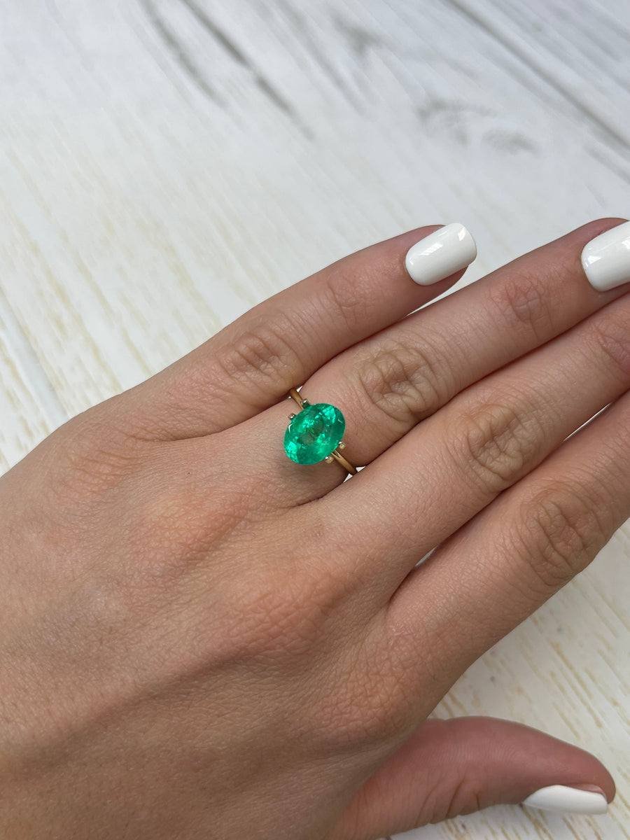 Muzo Green Emerald - 3.54 Carat Oval-Cut Loose Stone